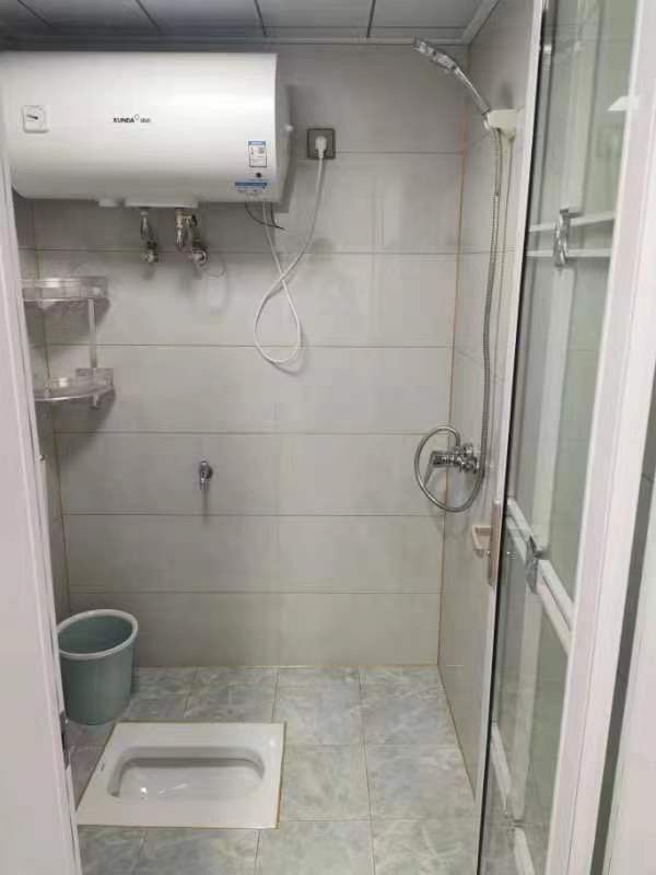 天门中央广场 1室1厅1卫 1400.0元/月 天门中央广场 1室1厅1卫 1400.0元/月室内图