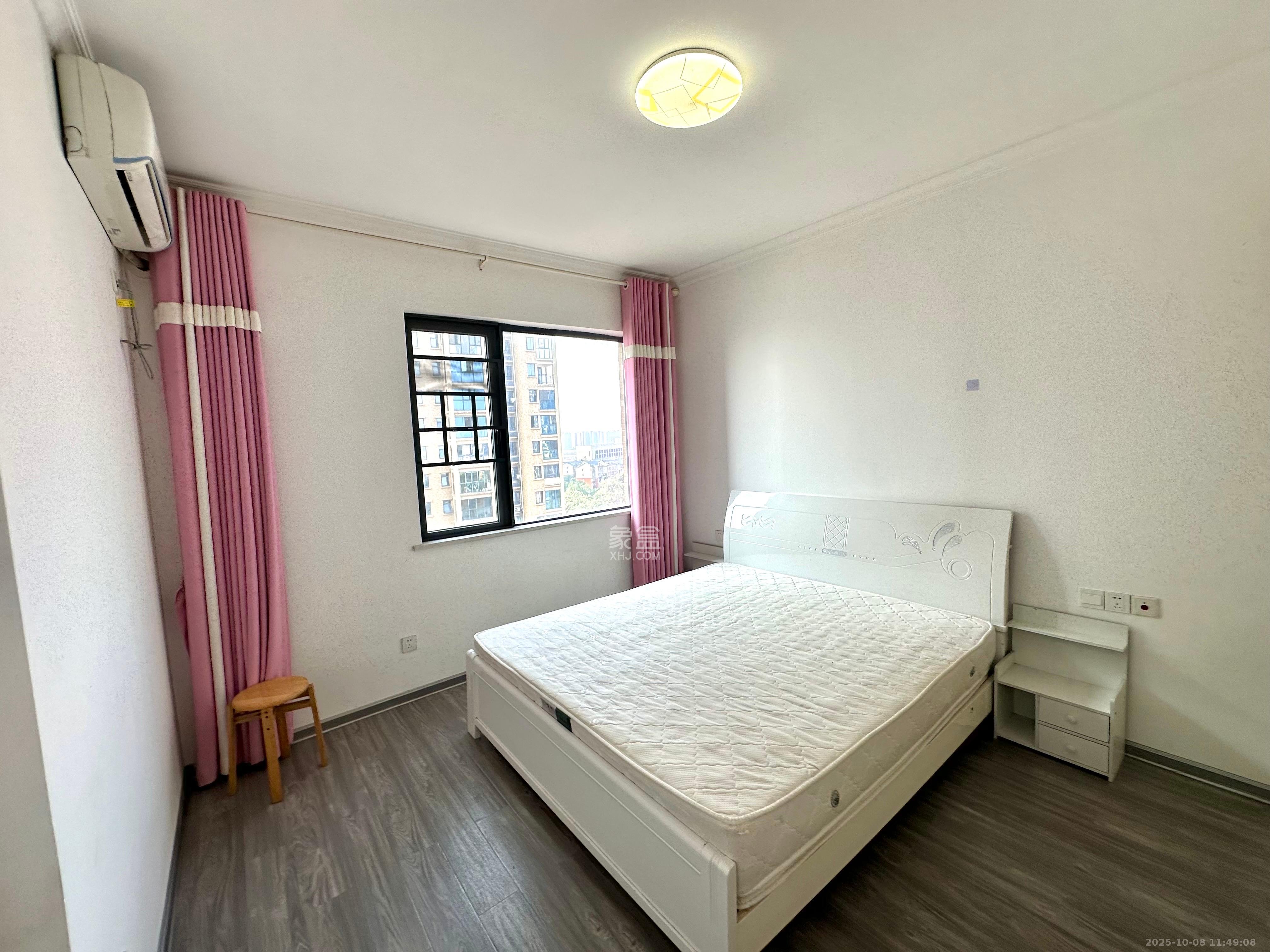 中南红领邦(红星嘉和苑) 3室0厅0卫 2400.0元/月 中南红领邦(红星嘉和苑) 3室0厅0卫 2400.0元/月室内图