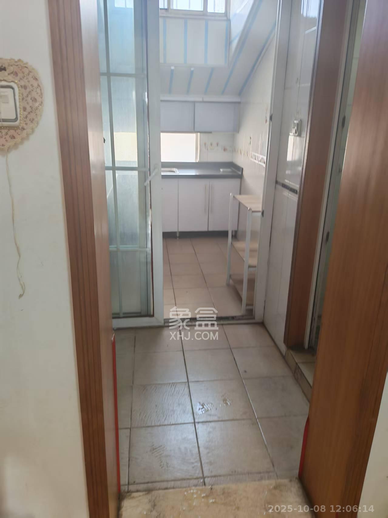 泰时三湘金地 2室2厅1卫 1400.0元/月 泰时三湘金地 2室2厅1卫 1400.0元/月室内图