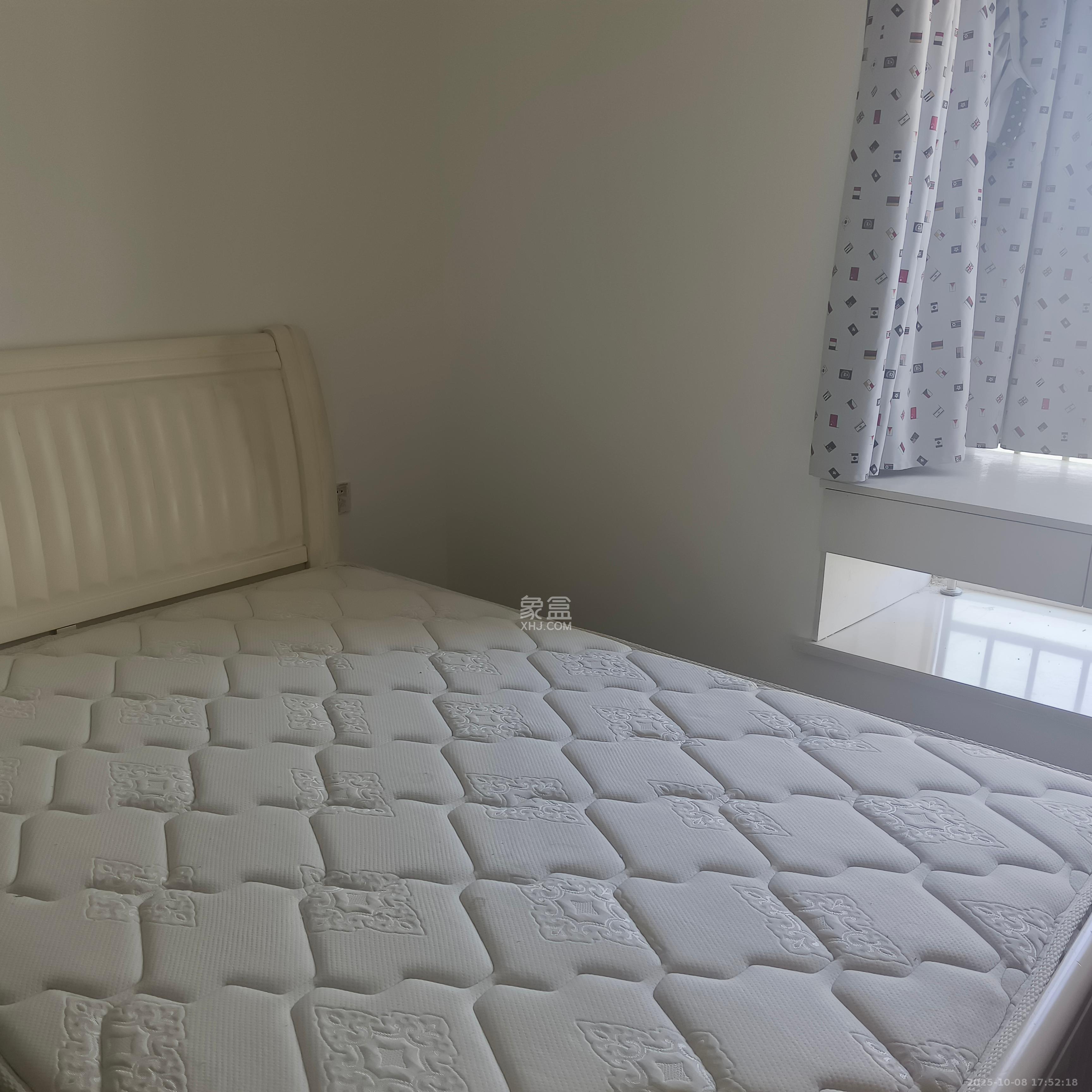 泊爱蓝湾 3室2厅1卫 2800.0元/月 泊爱蓝湾 3室2厅1卫 2800.0元/月室内图