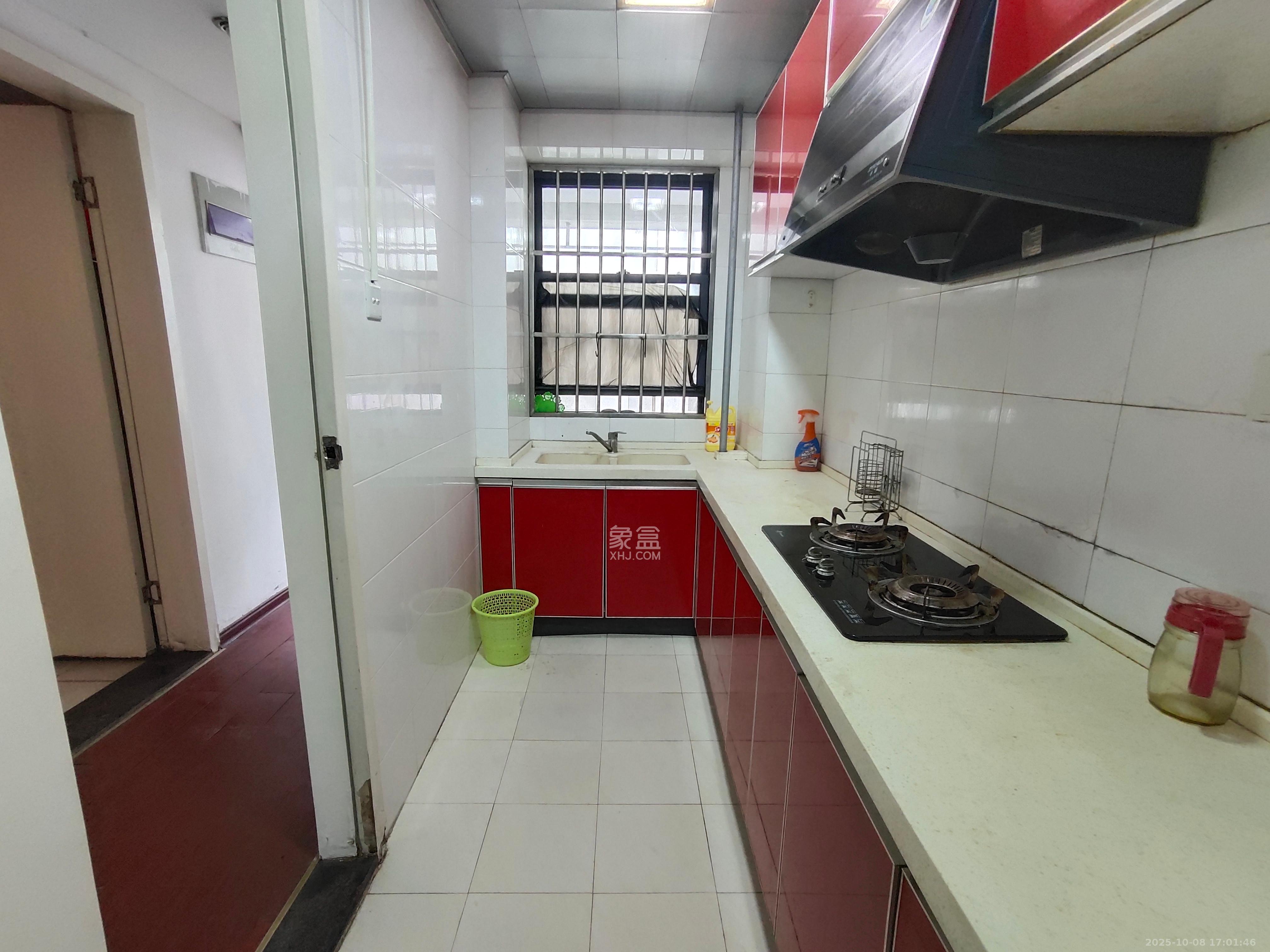 阳光100二期  1室1厅1卫    1500.0元/月室内图