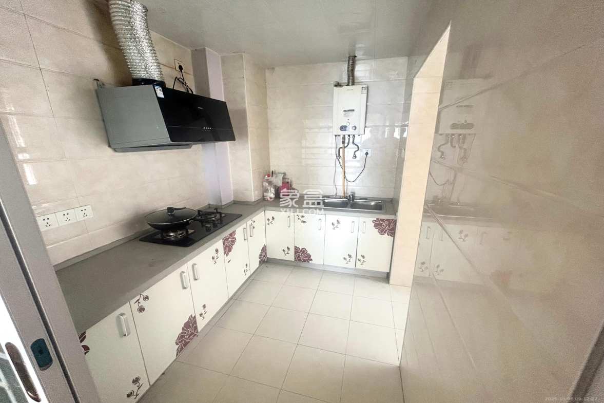 芒果天地(芒果雅苑) 3室2厅1卫 2500.0元/月 芒果天地(芒果雅苑) 3室2厅1卫 2500.0元/月室内图