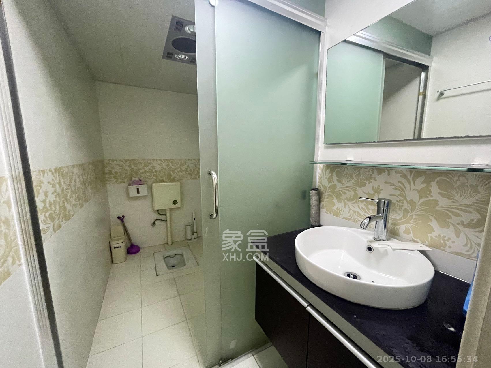 维一星城原山苑 3室2厅2卫 3000.0元/月 维一星城原山苑 3室2厅2卫 3000.0元/月室内图