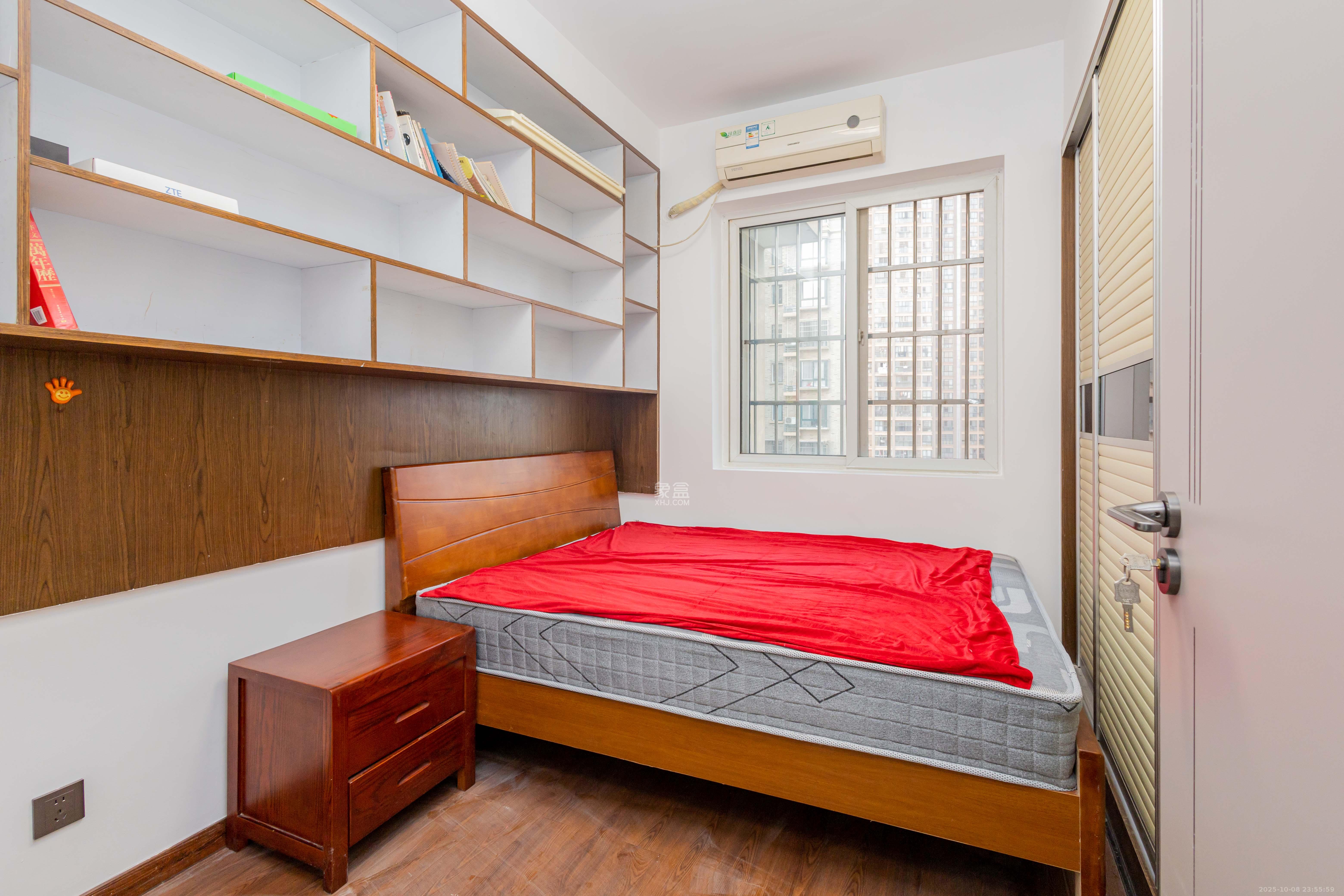 博雅湘水湾 3室2厅1卫 65.8万 博雅湘水湾 3室2厅1卫 65.8万卧室