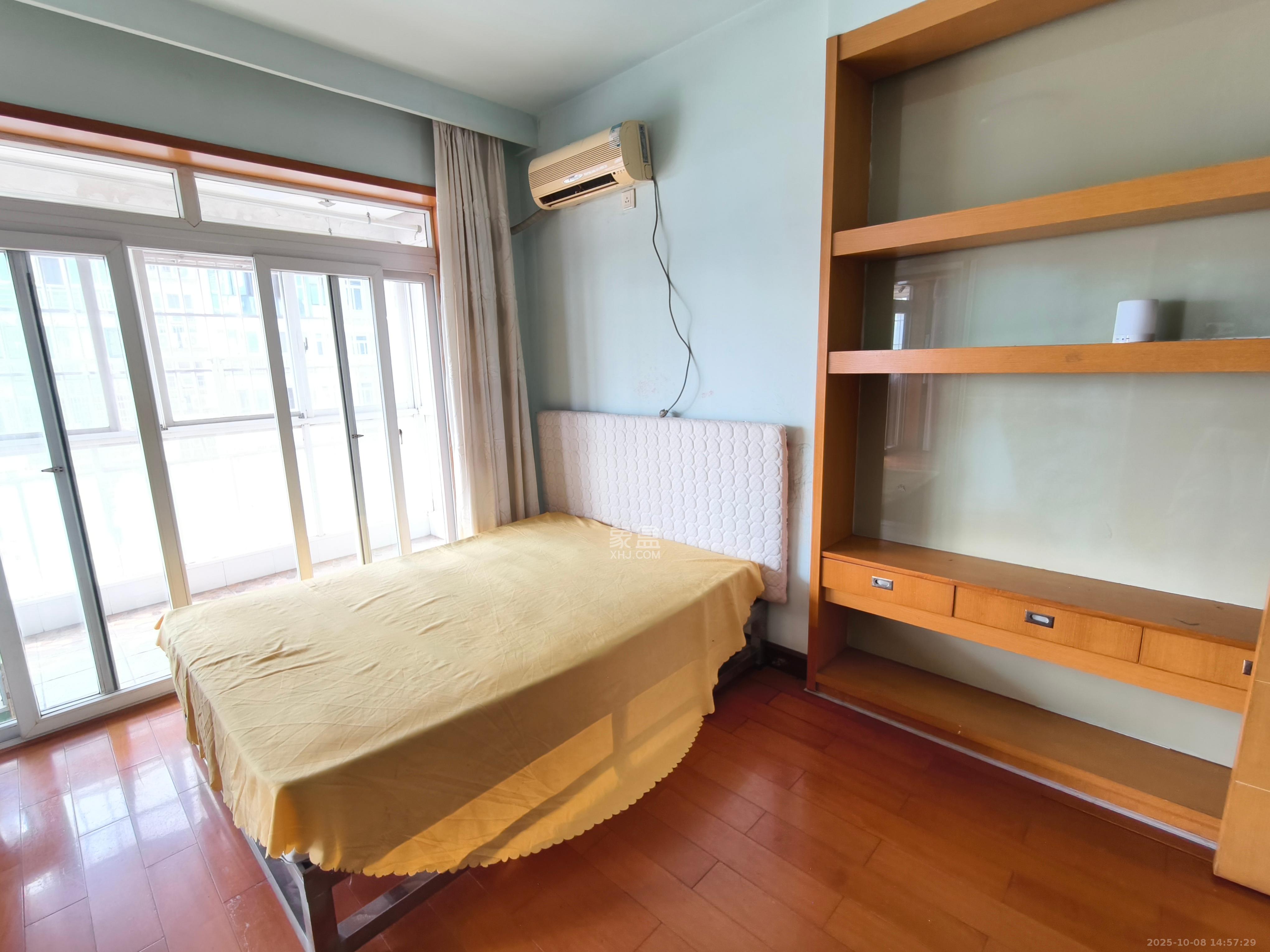 星语林名园 4室2厅2卫 2400.0元/月 星语林名园 4室2厅2卫 2400.0元/月室内图