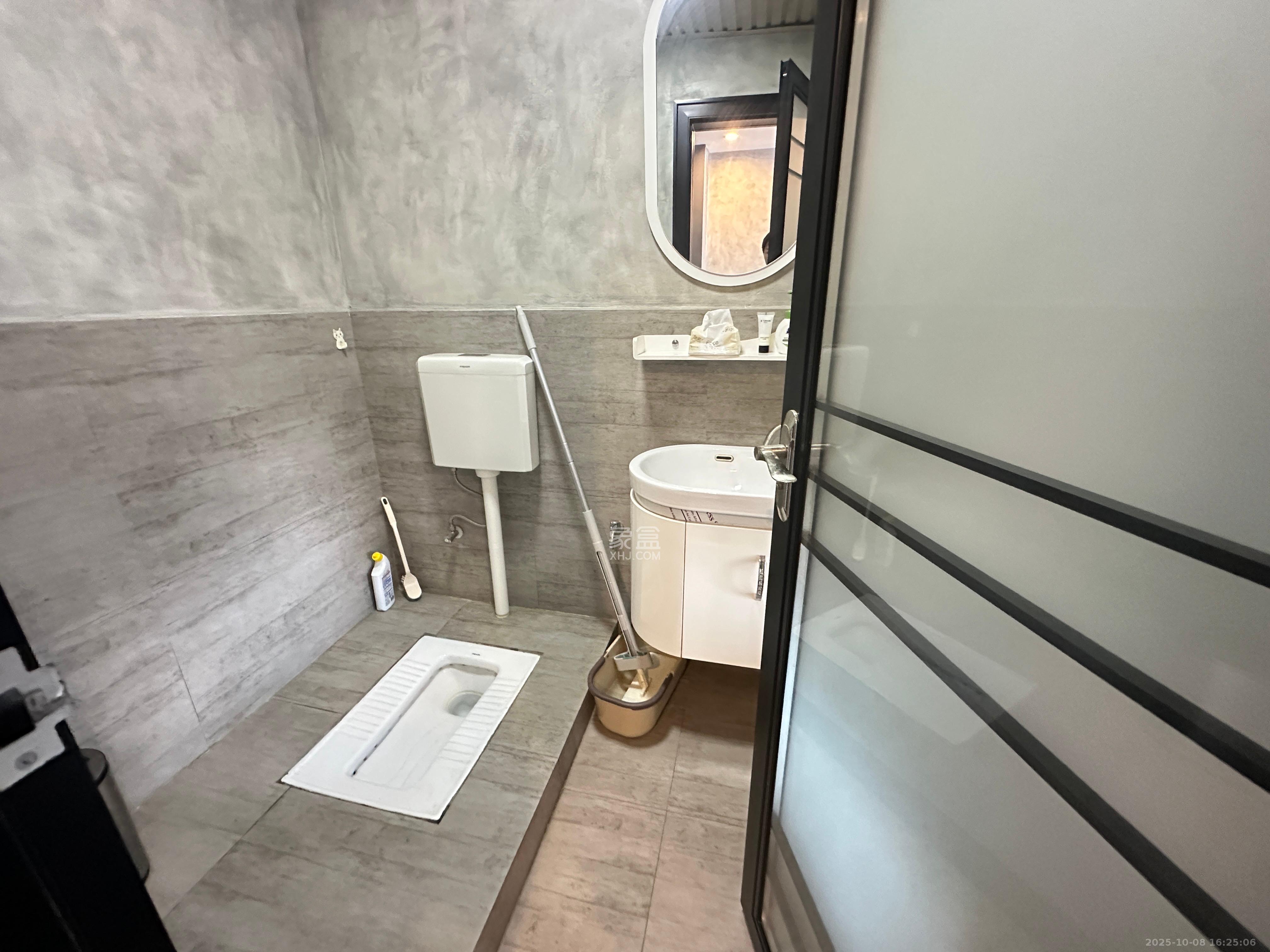 保利国际广场 1室1厅1卫 6500.0元/月 保利国际广场 1室1厅1卫 6500.0元/月室内图