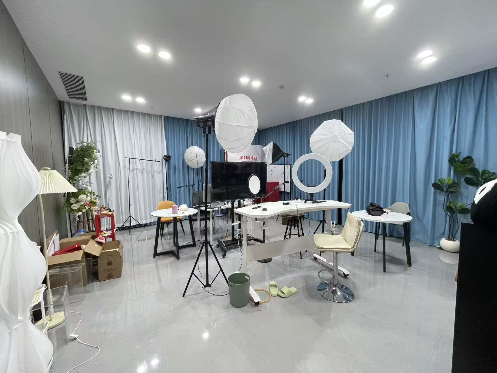 绿地领海广场   220.0㎡      18000.0元/月室内图