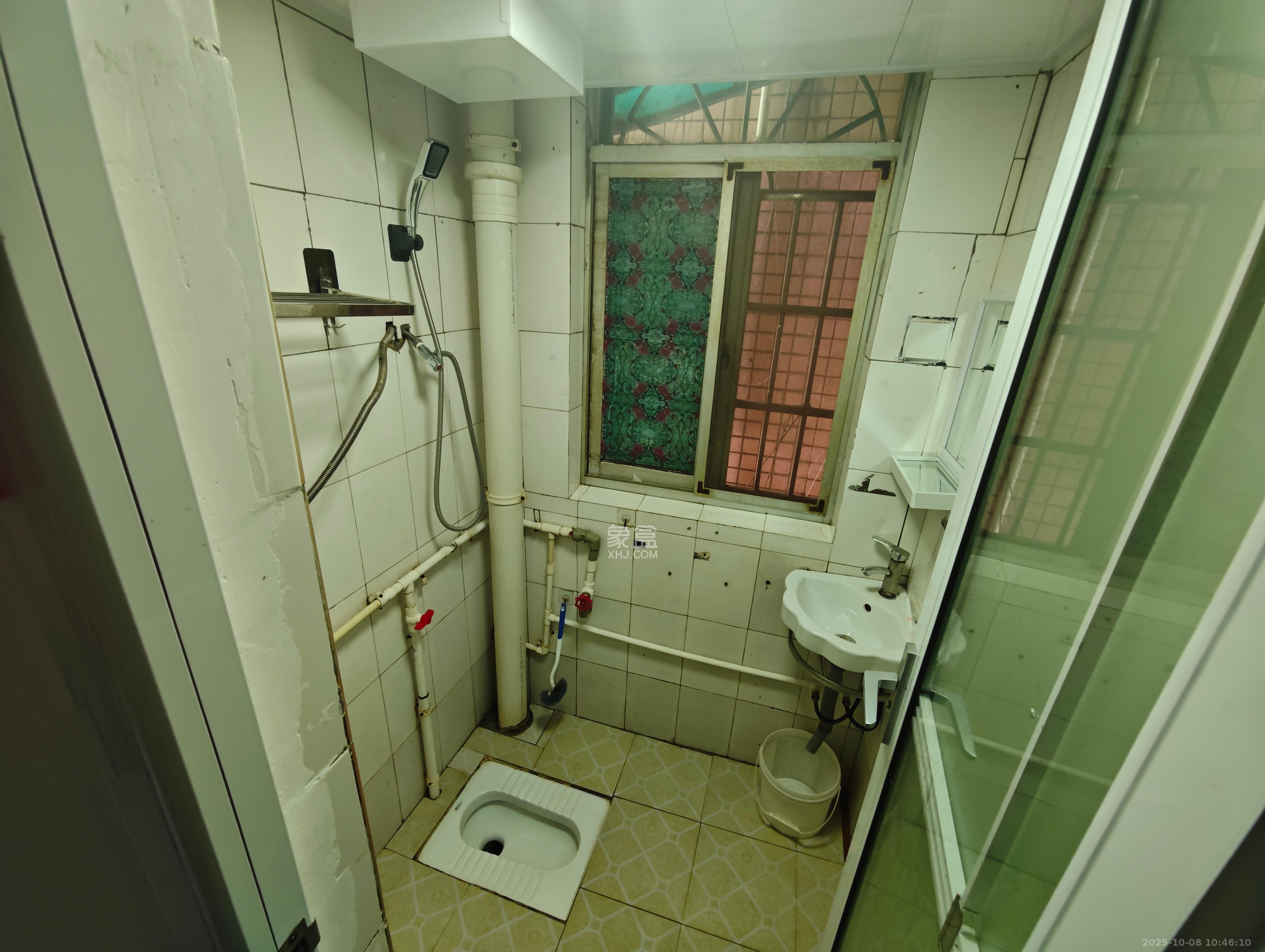 黄泥岭社区  2室2厅1卫    1800.0元/月 黄泥岭社区  2室2厅1卫    1800.0元/月室内图