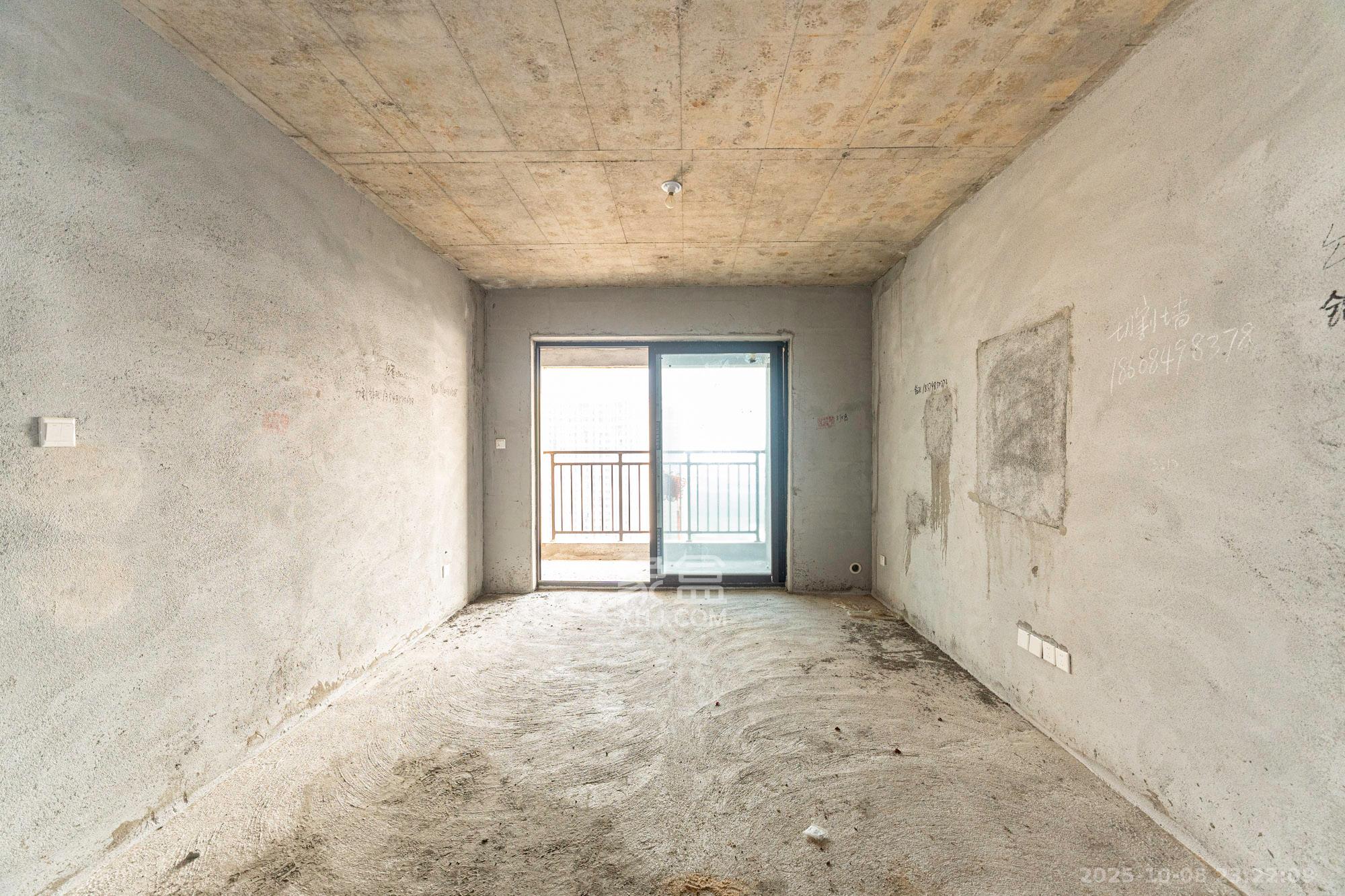 新城朗隽大都会  3室2厅2卫    56.0万 新城朗隽大都会  3室2厅2卫    56.0万