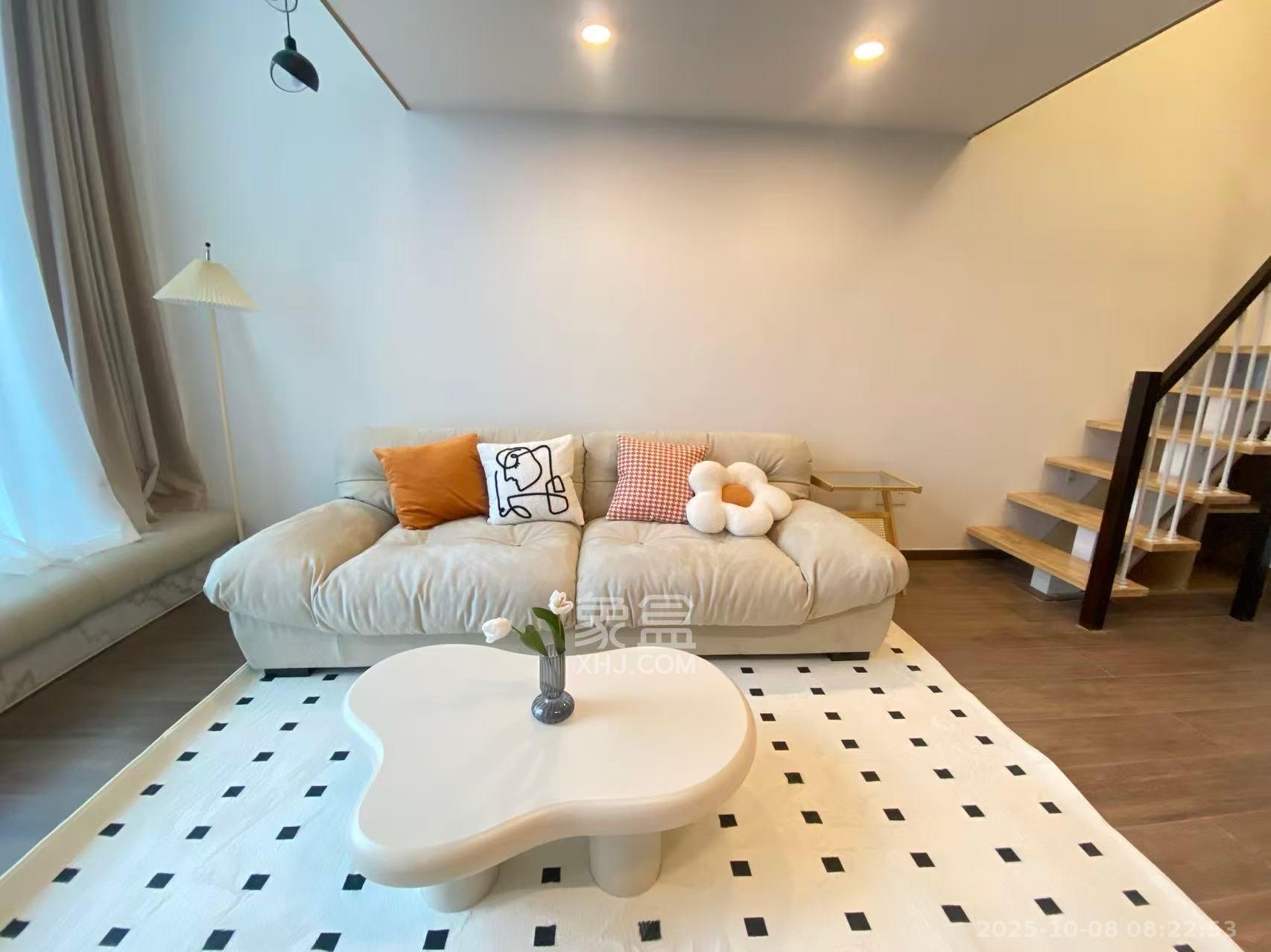 敬天广场  2室1厅1卫    3500.0元/月室内图