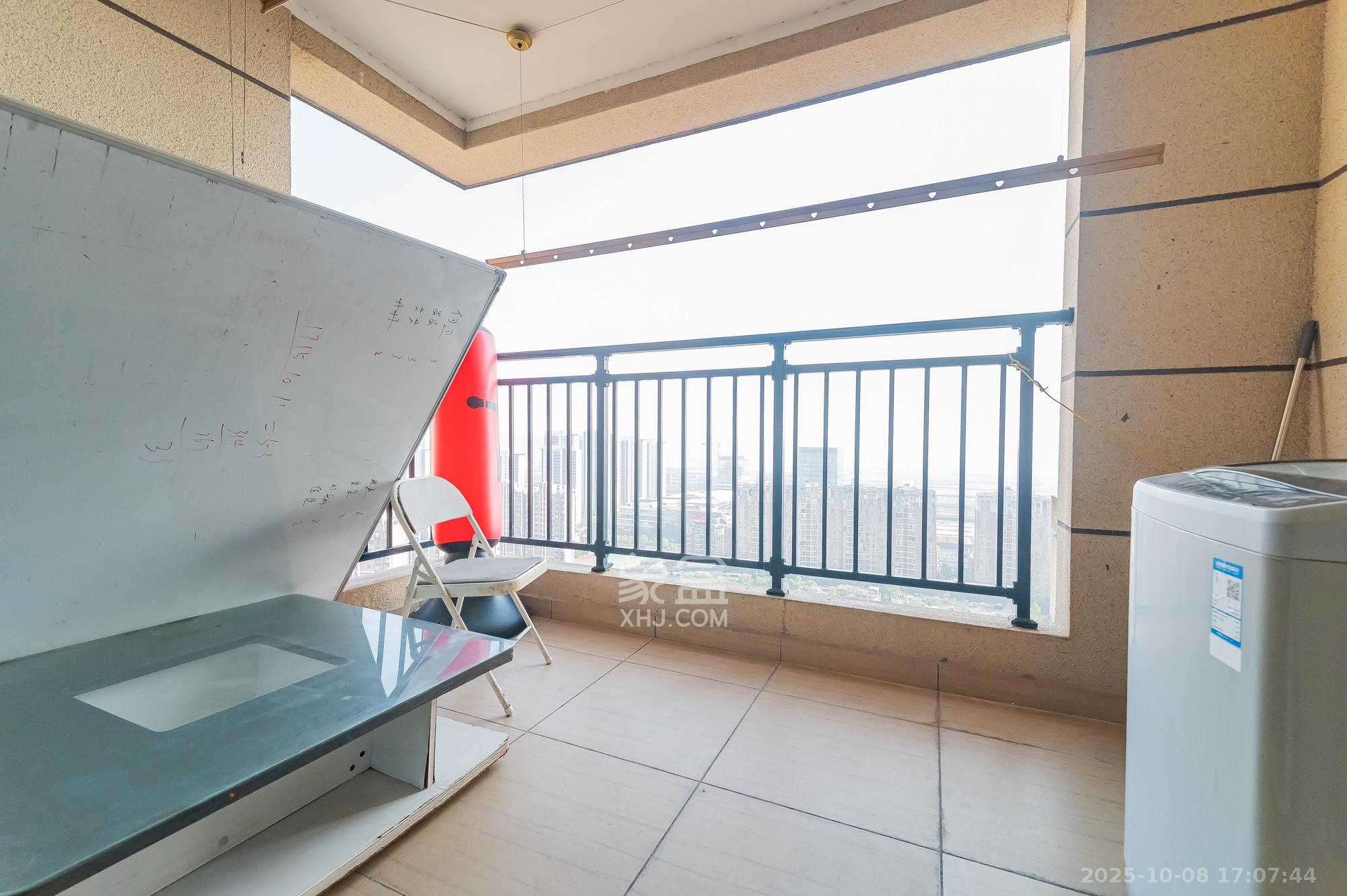 碧桂园中央花园  4室2厅2卫    116.8万 碧桂园中央花园  4室2厅2卫    116.8万阳台