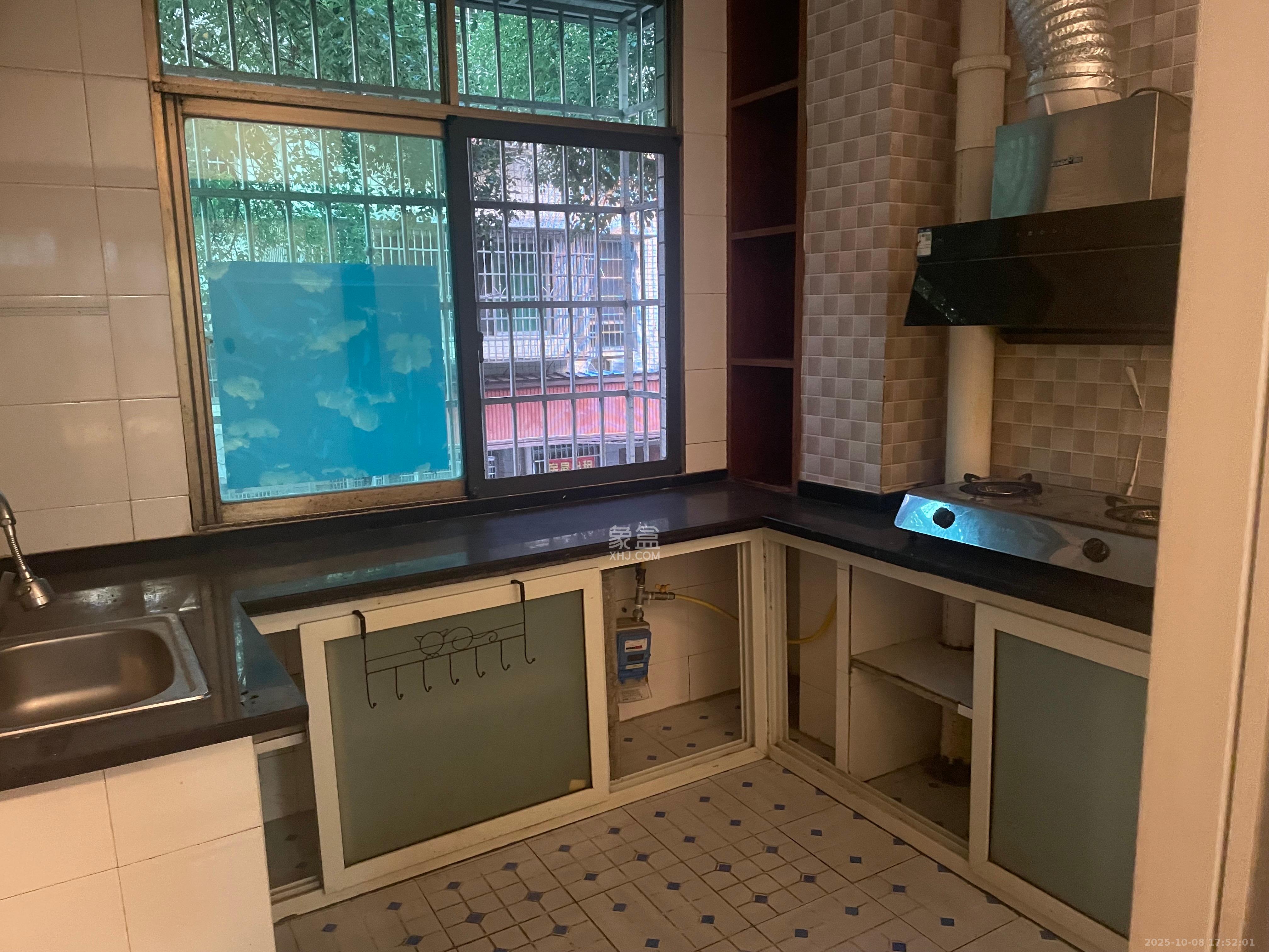 湘园社区(青山小区) 2室1厅1卫 1600.0元/月 湘园社区(青山小区) 2室1厅1卫 1600.0元/月室内图