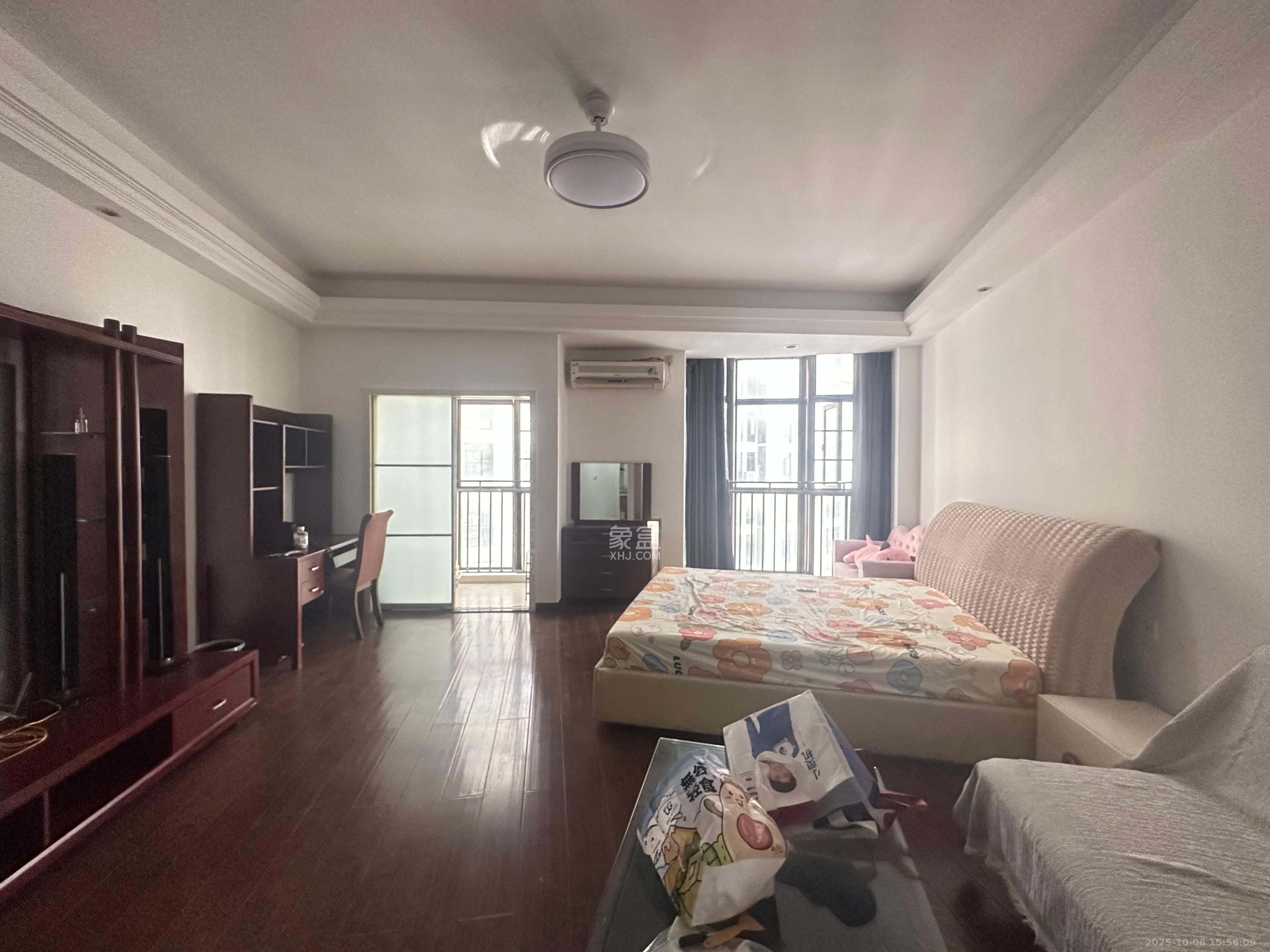 铂宫  1室1厅1卫    2200.0元/月