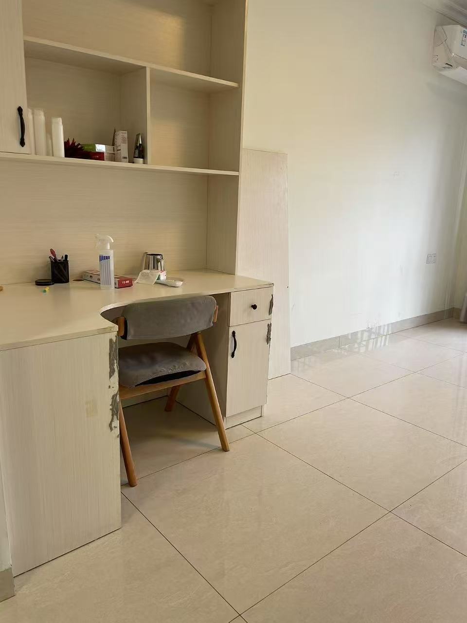 蓝城印象 4室2厅2卫 6500.0元/月 蓝城印象 4室2厅2卫 6500.0元/月室内图