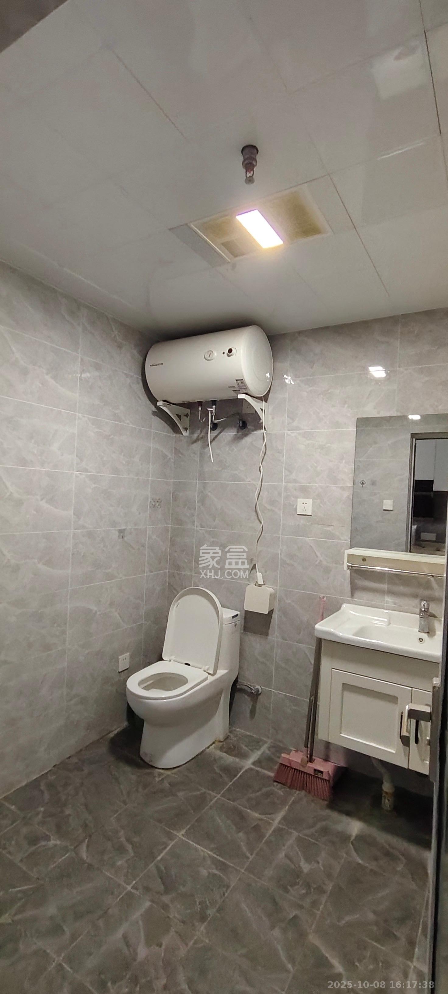 奥克斯滨仕花园(奥克斯洋湖广场/奥克斯中心) 1室0厅0卫 1800.0元/月 奥克斯滨仕花园(奥克斯洋湖广场/奥克斯中心) 1室0厅0卫 1800.0元/月室内图