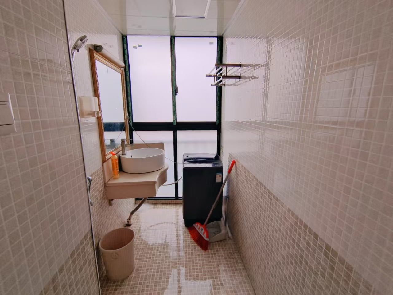 世纪嘉苑 4室2厅2卫 2000.0元/月 世纪嘉苑 4室2厅2卫 2000.0元/月室内图