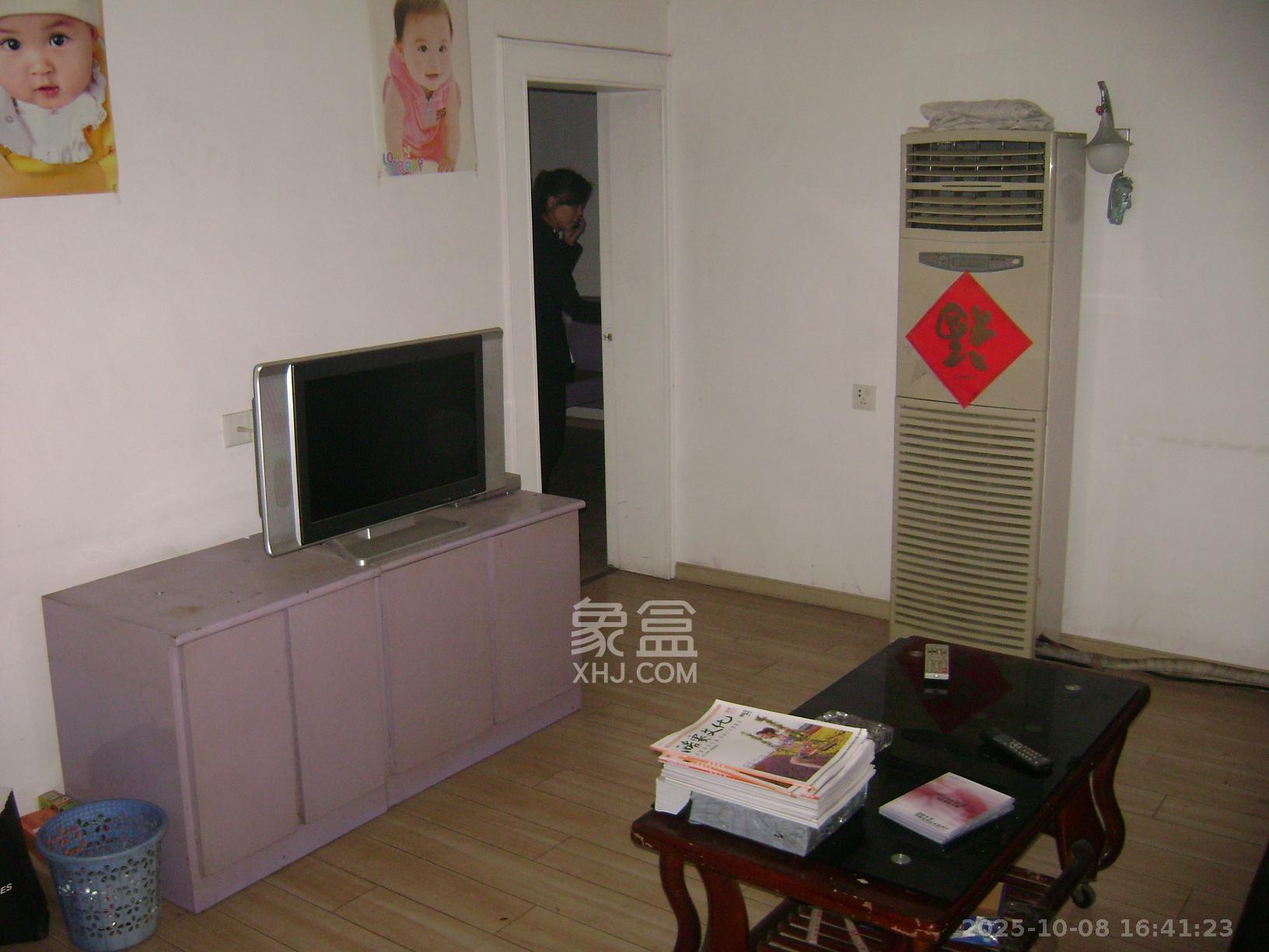 市直属机关宿舍  2室1厅1卫    1500.0元/月室内图