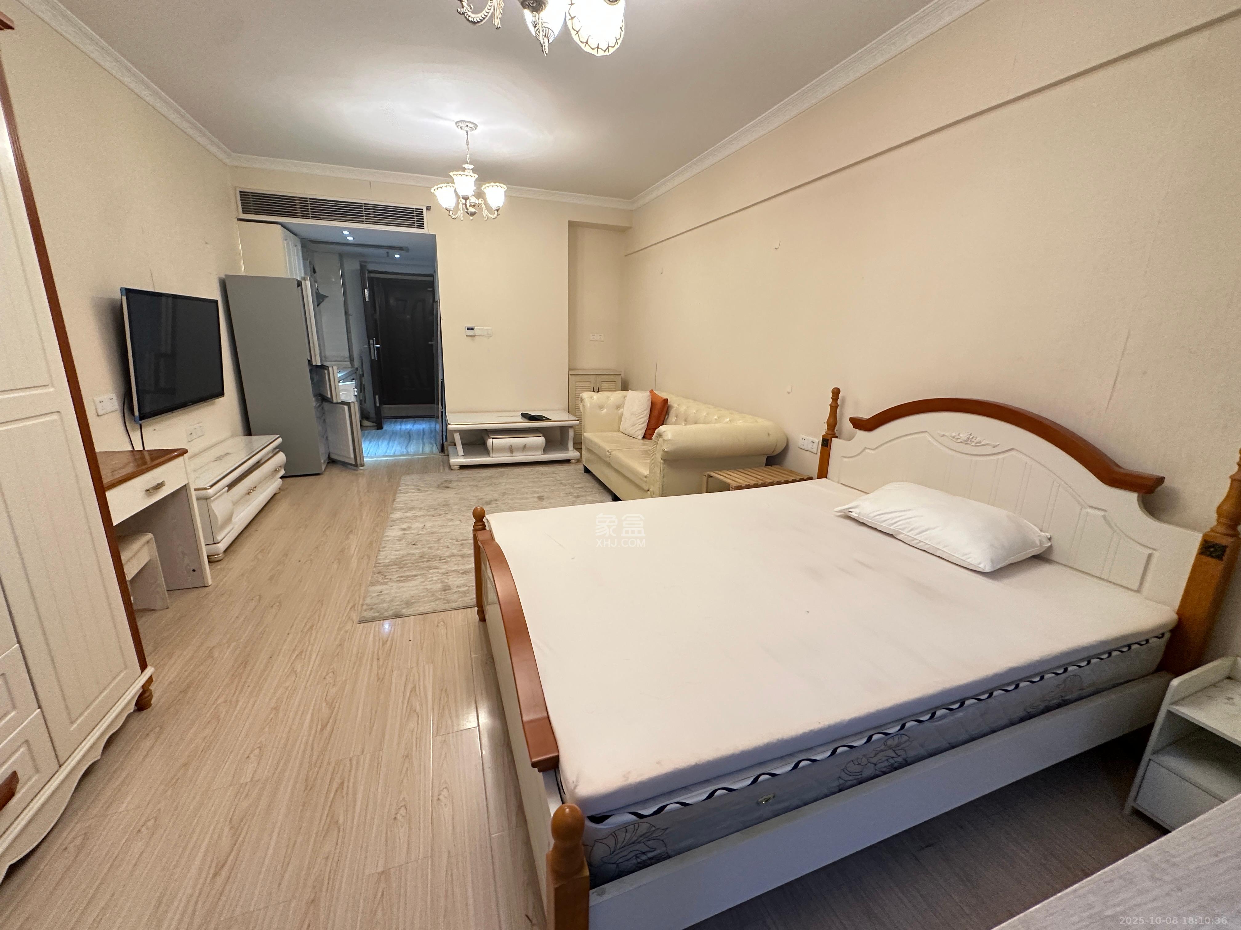 保利国际广场  1室1厅1卫    1900.0元/月室内图