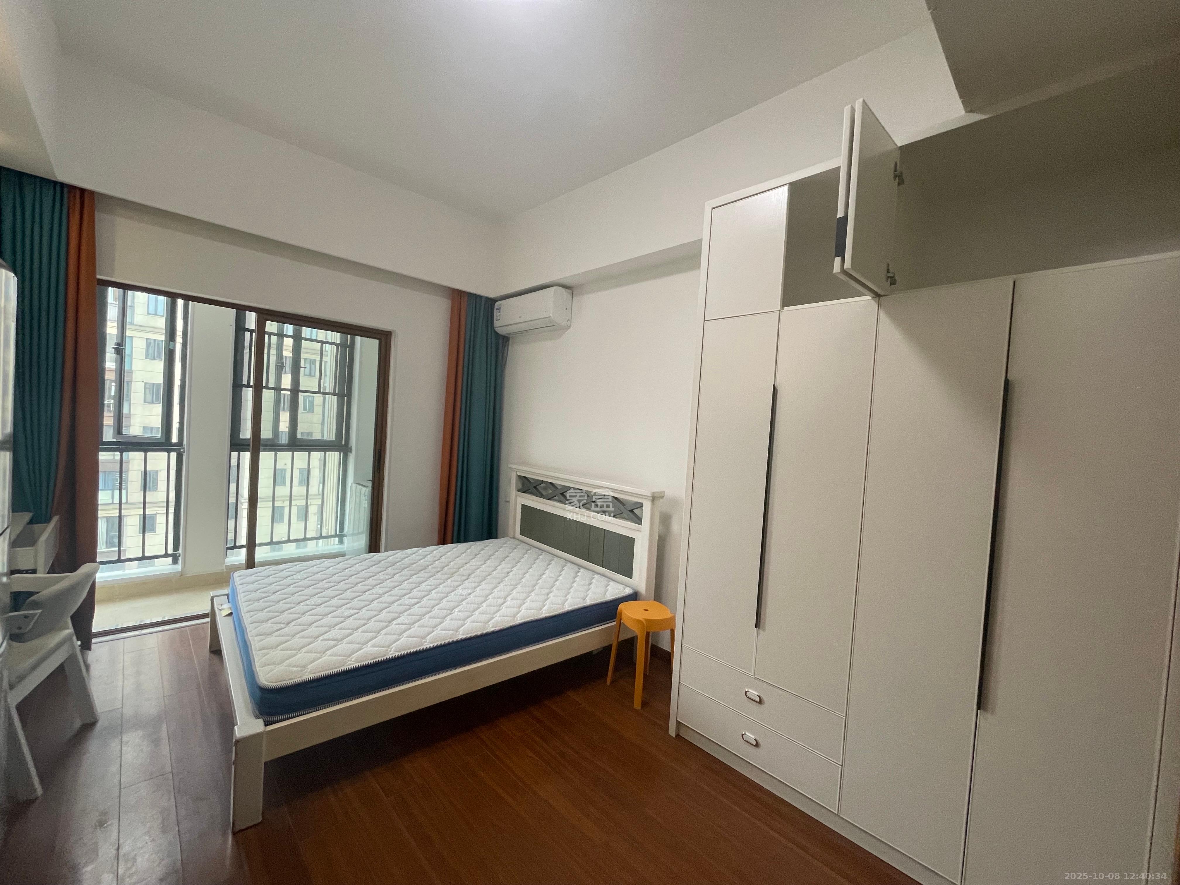 荣泰广场 1室0厅0卫 1100.0元/月 荣泰广场 1室0厅0卫 1100.0元/月室内图