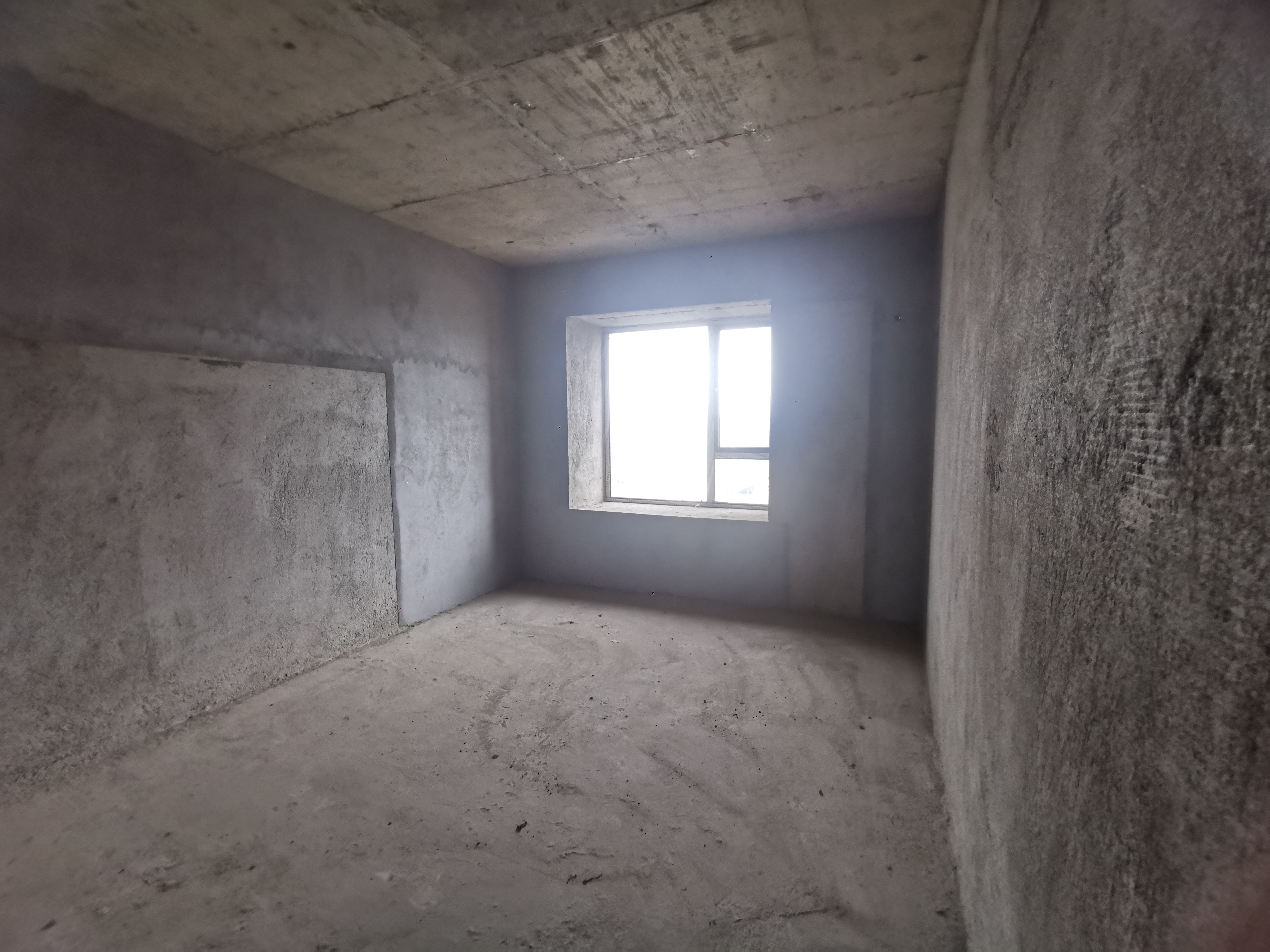 吉鸿花园 3室2厅2卫 68.0万 吉鸿花园 3室2厅2卫 68.0万客厅