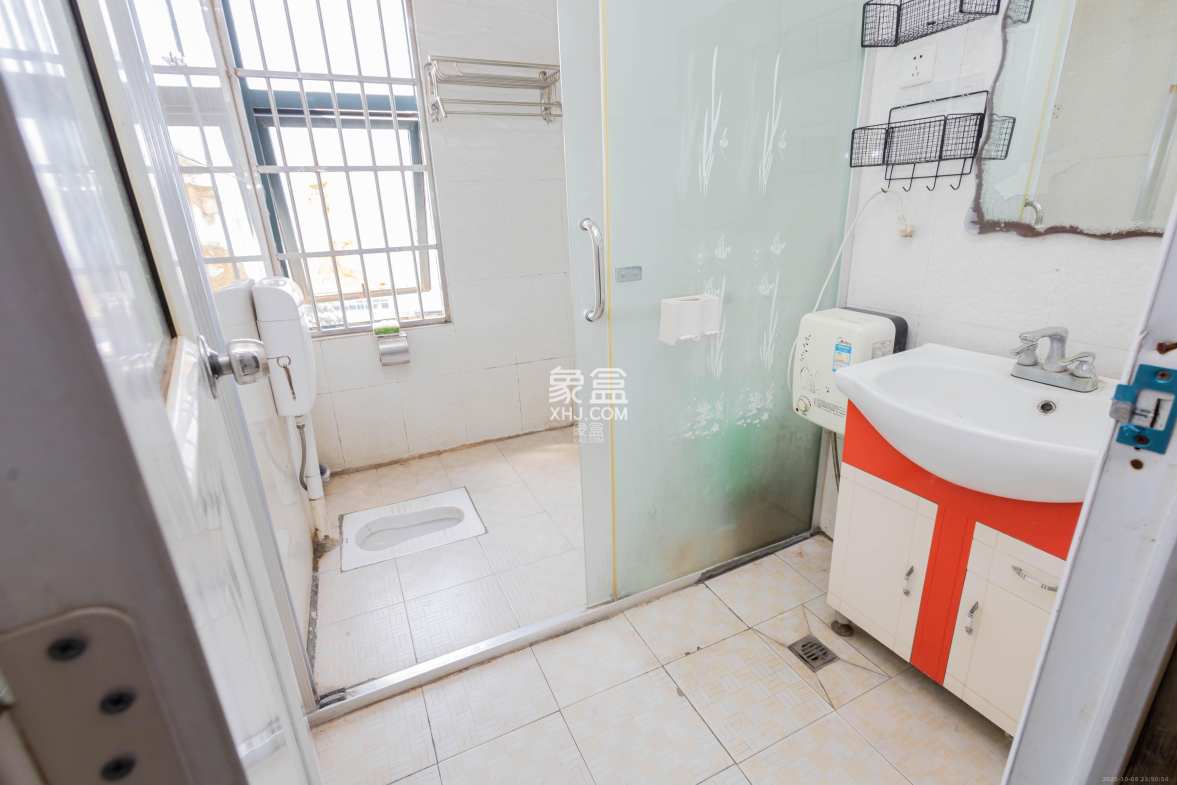 东业早安星城 3室2厅1卫 57.0万 东业早安星城 3室2厅1卫 57.0万卫生间