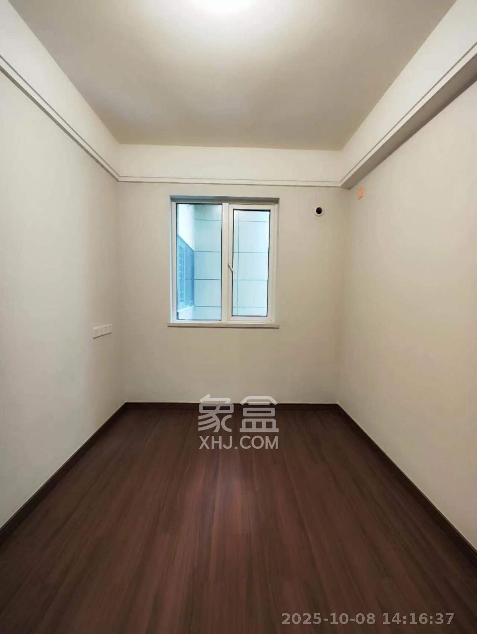 保利香槟国际  4室2厅2卫    2600.0元/月 保利香槟国际  4室2厅2卫    2600.0元/月室内图