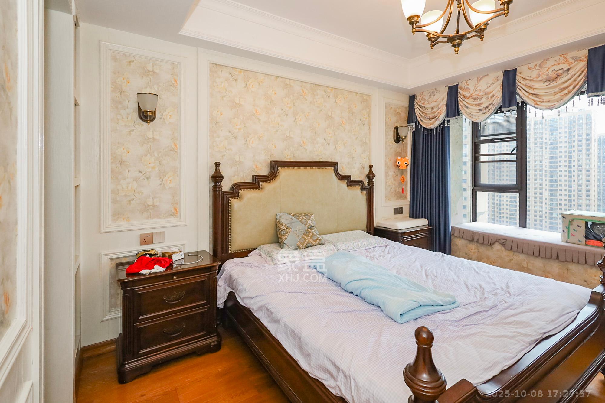 钰龙天下二期（钰龙佳园）  5室2厅2卫    292.0万卧室