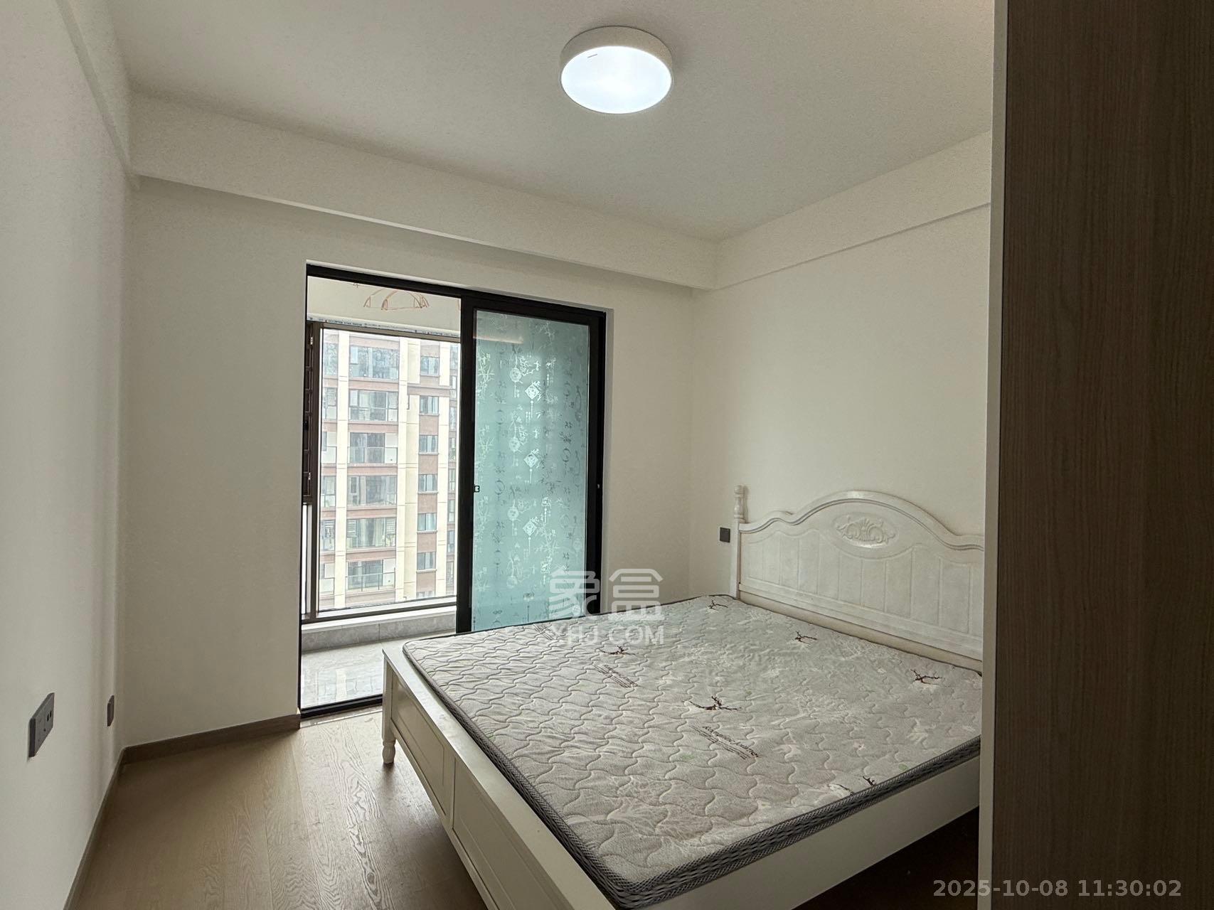 金富湘江悦城  4室2厅2卫    3300.0元/月 金富湘江悦城  4室2厅2卫    3300.0元/月室内图