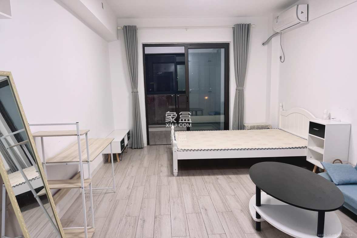 嘉华城(一期)  1室1厅1卫    1350.0元/月 嘉华城(一期)  1室1厅1卫    1350.0元/月室内图1