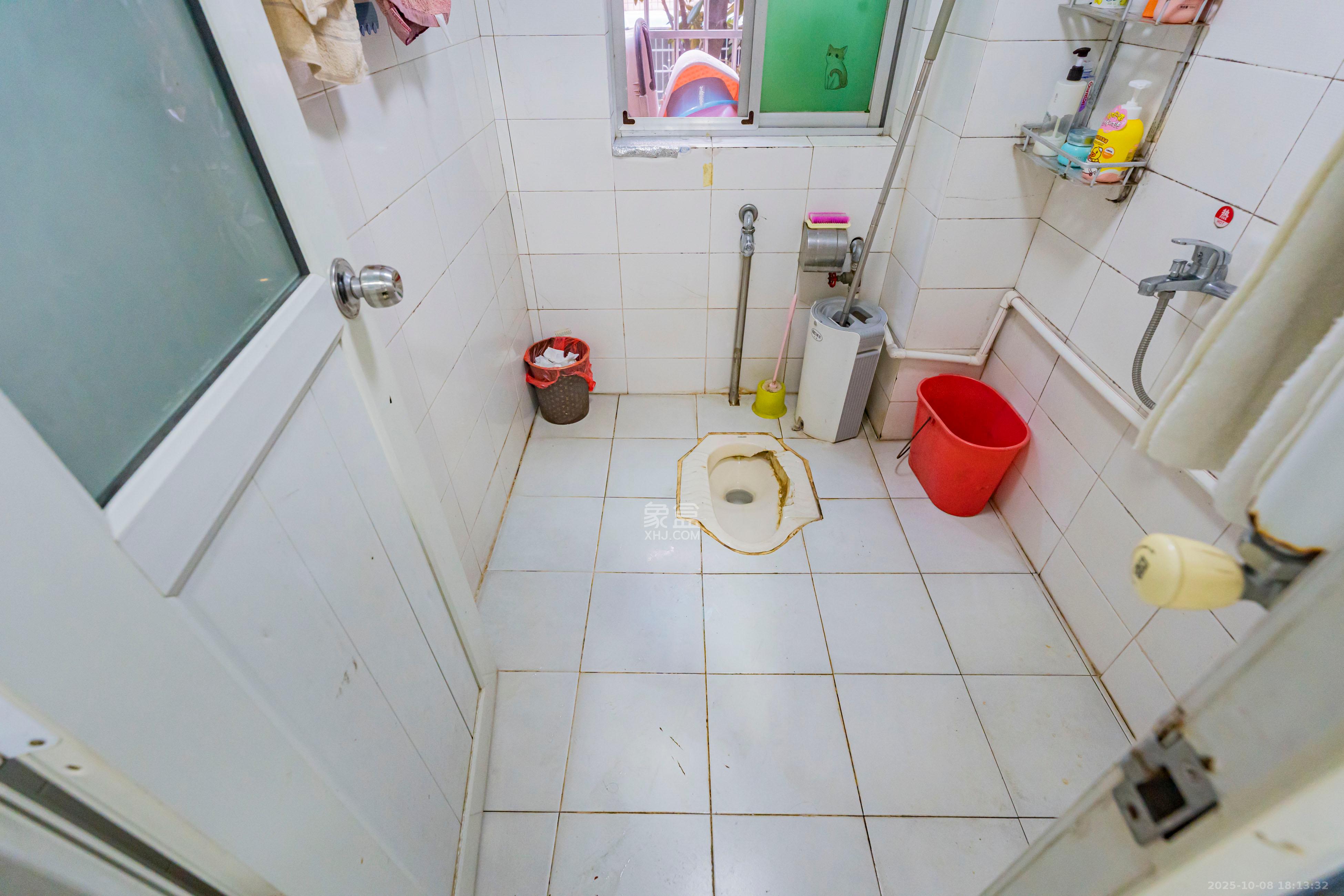 富湘园  3室2厅2卫    132.0万卫生间