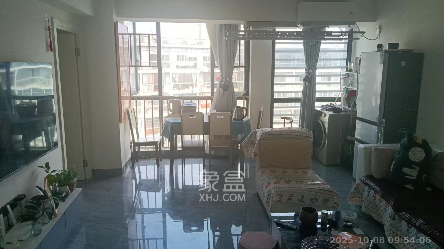 阳光100二期 2室1厅1卫 1900.0元/月 阳光100二期 2室1厅1卫 1900.0元/月室内图