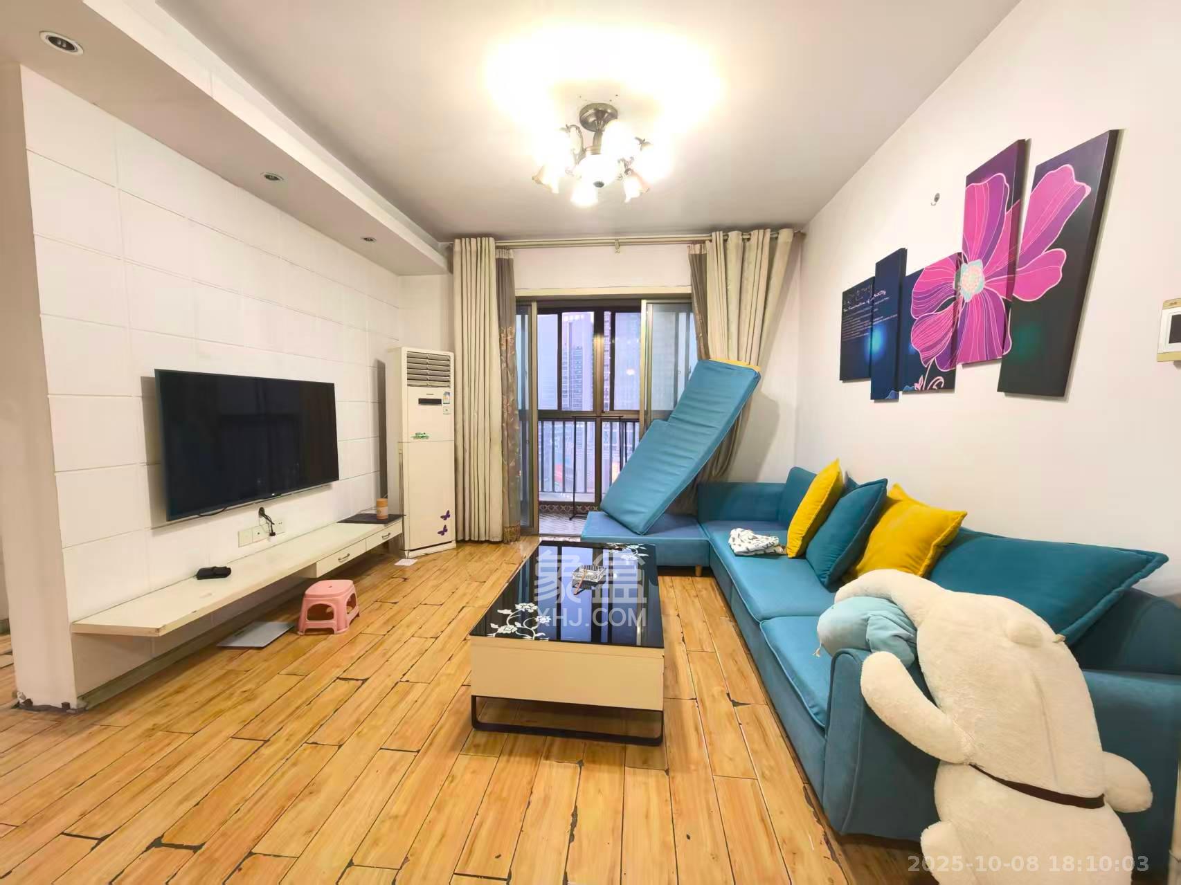 岳泰理想城  3室2厅2卫    2600.0元/月 岳泰理想城  3室2厅2卫    2600.0元/月室内图