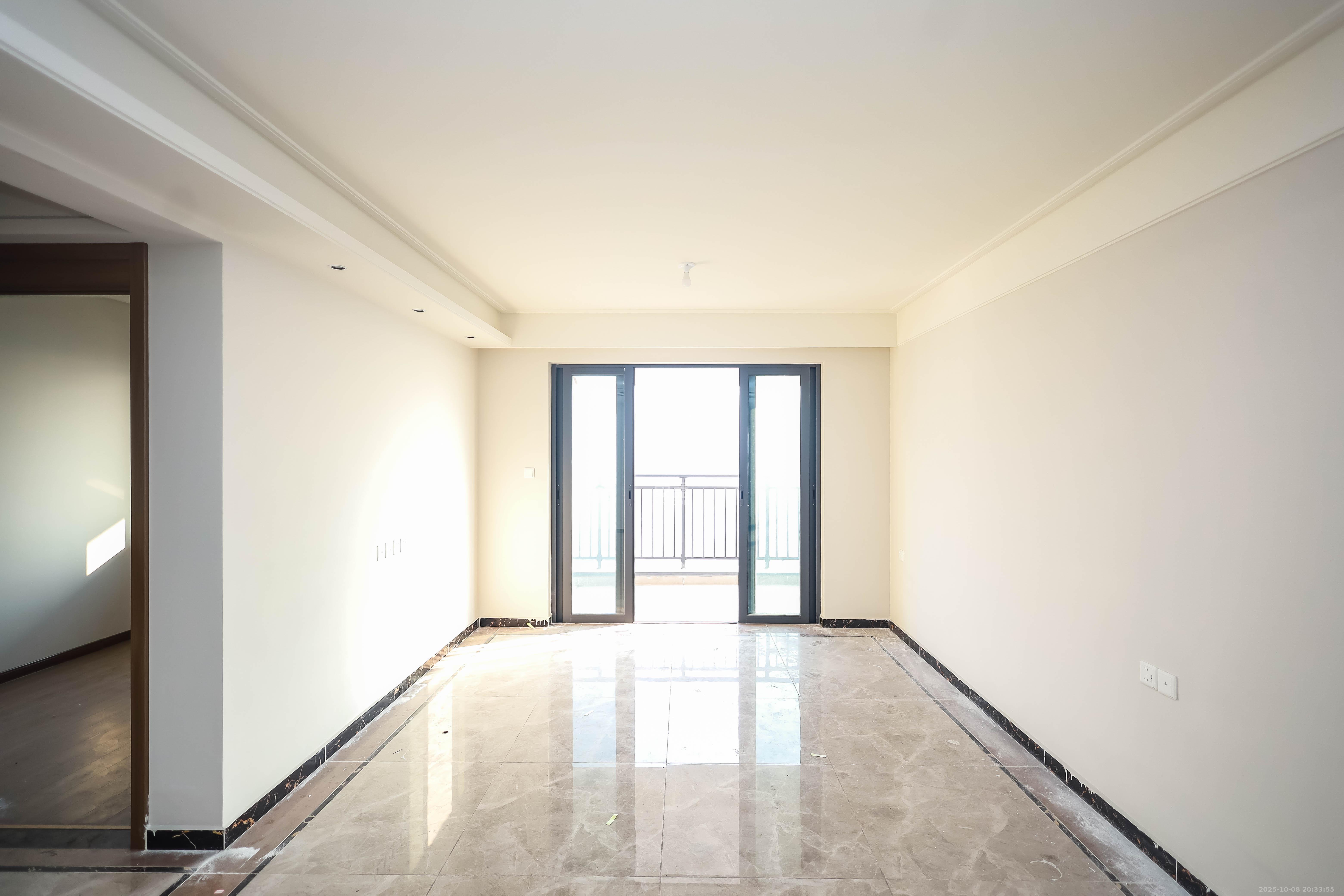 保利恒伟时光印象  4室2厅2卫    103.8万 保利恒伟时光印象  4室2厅2卫    103.8万