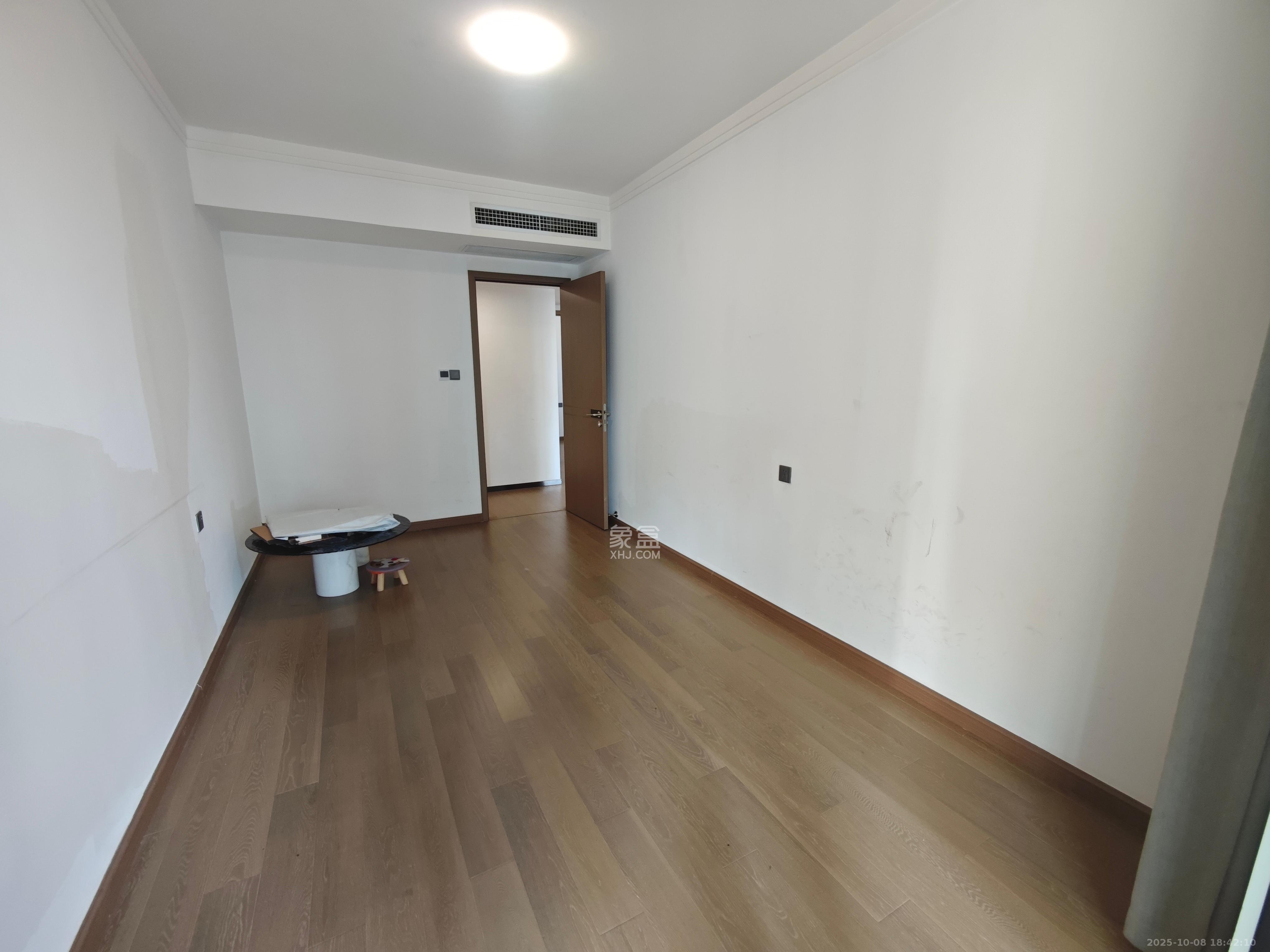 招商华发天汇 4室2厅2卫 4500.0元/月 招商华发天汇 4室2厅2卫 4500.0元/月室内图