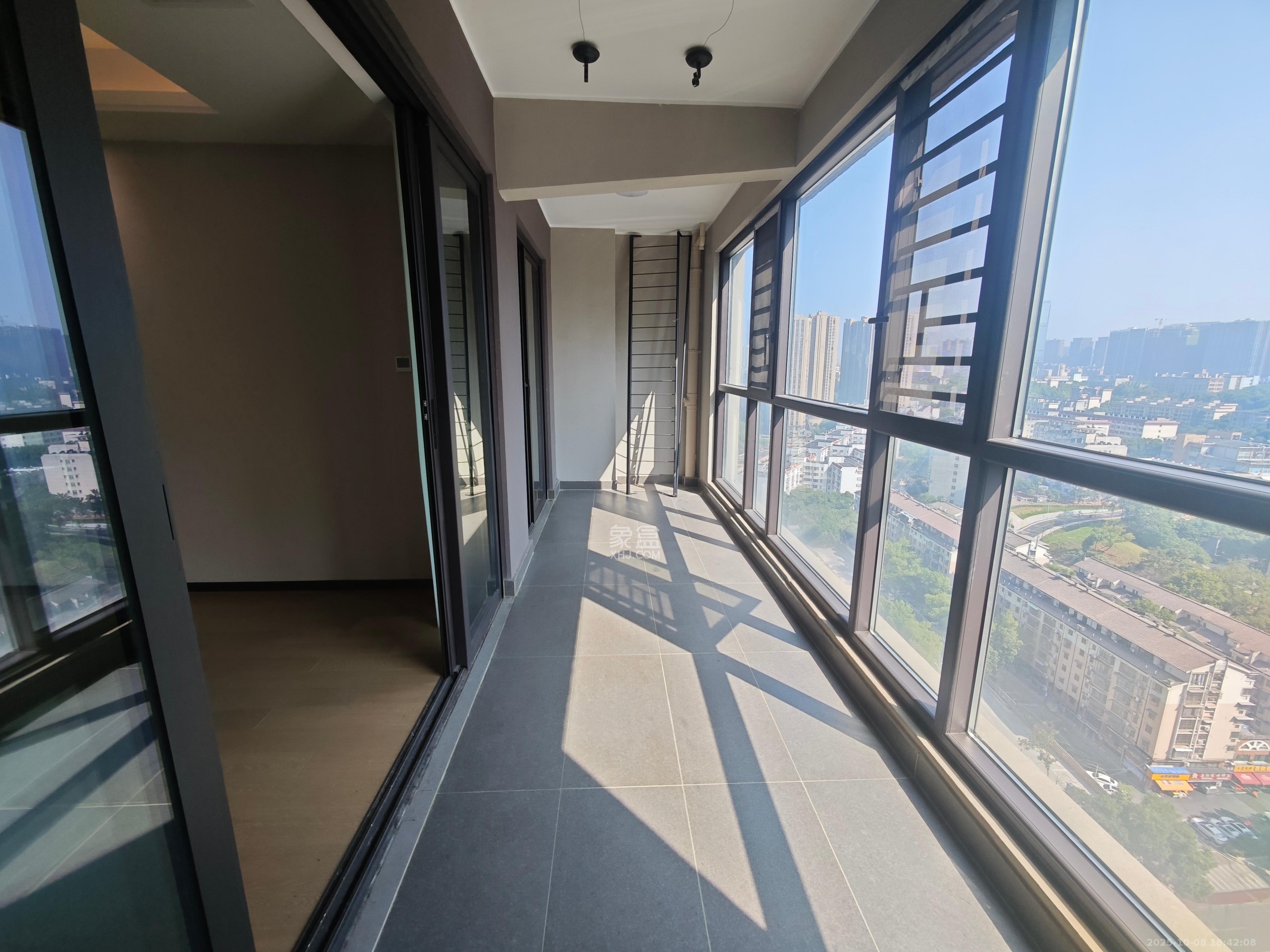 招商华发天汇 4室2厅2卫 4500.0元/月 招商华发天汇 4室2厅2卫 4500.0元/月室内图