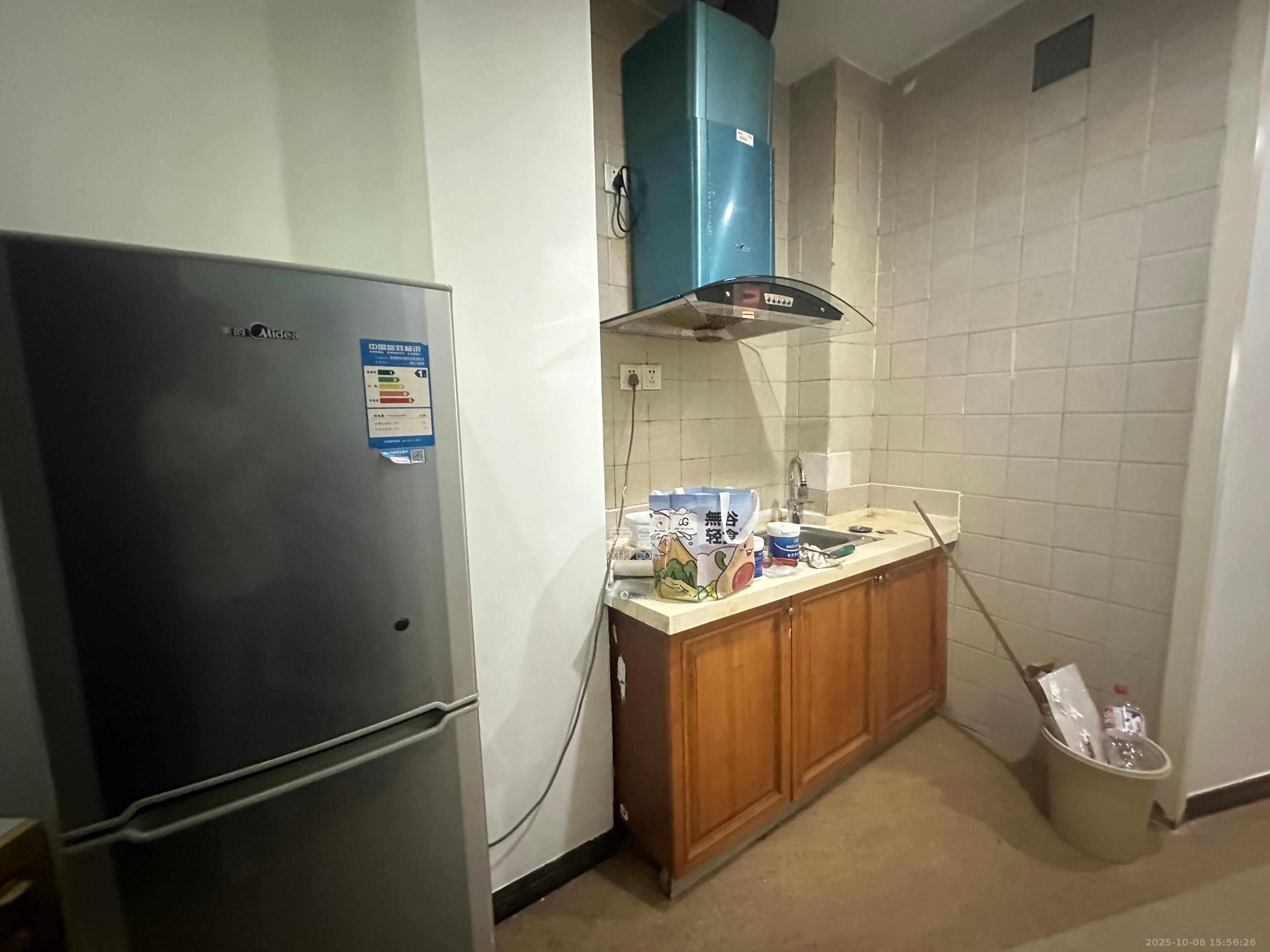 铂宫  1室1厅1卫    2200.0元/月 铂宫  1室1厅1卫    2200.0元/月室内图