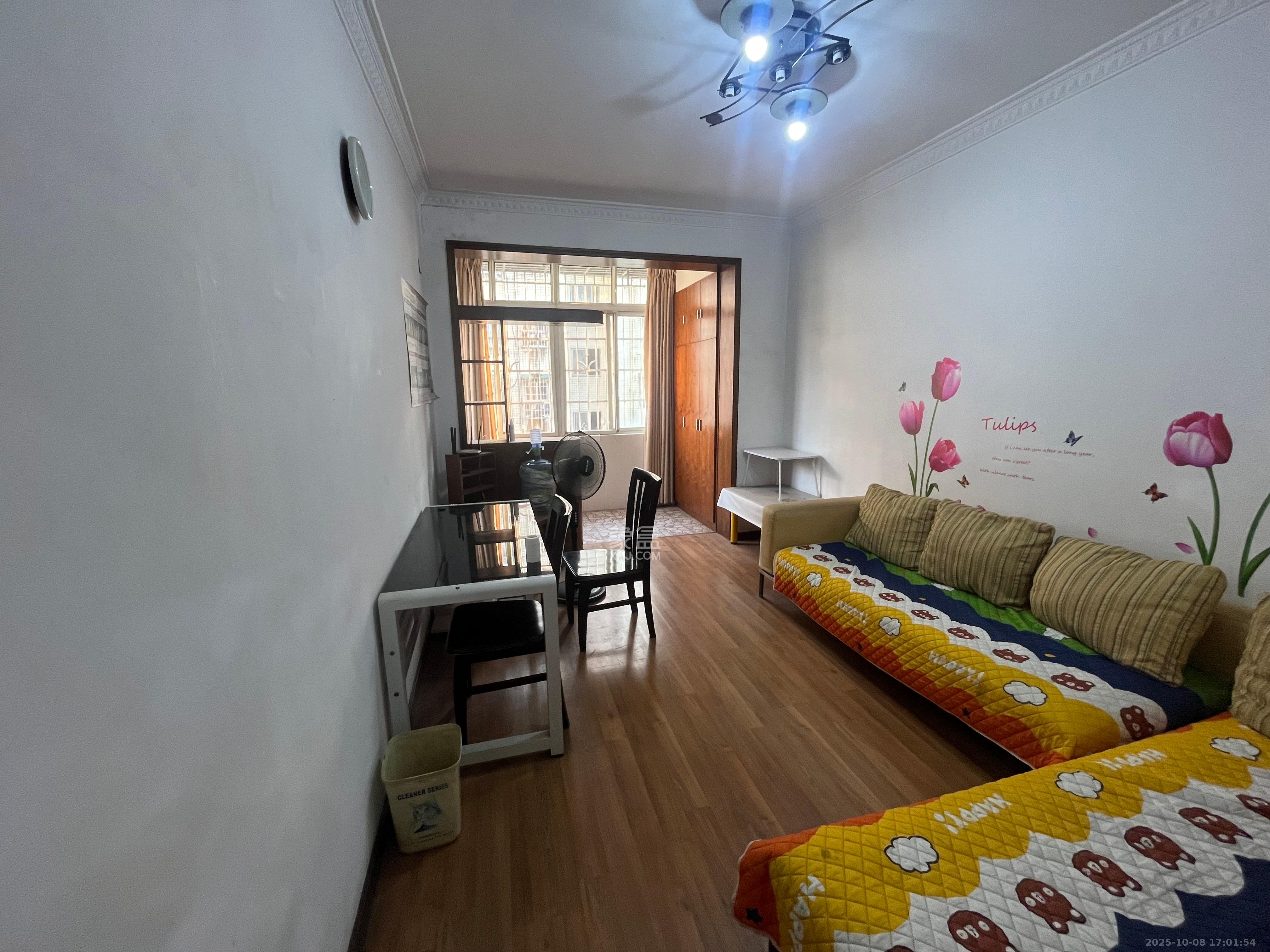 长重机械厂宿舍  2室1厅1卫    1300.0元/月 长重机械厂宿舍  2室1厅1卫    1300.0元/月