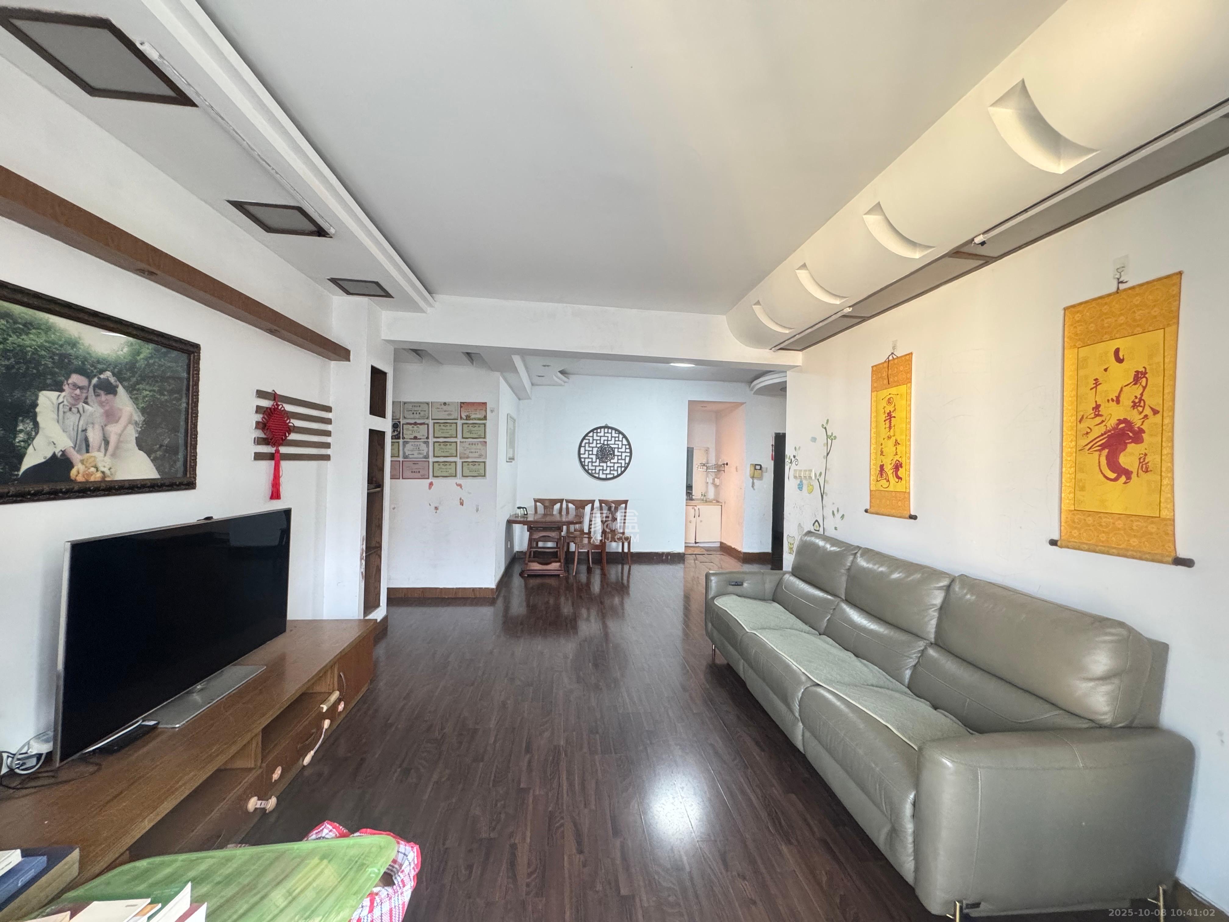 华盛家园  3室2厅2卫    2800.0元/月室内图