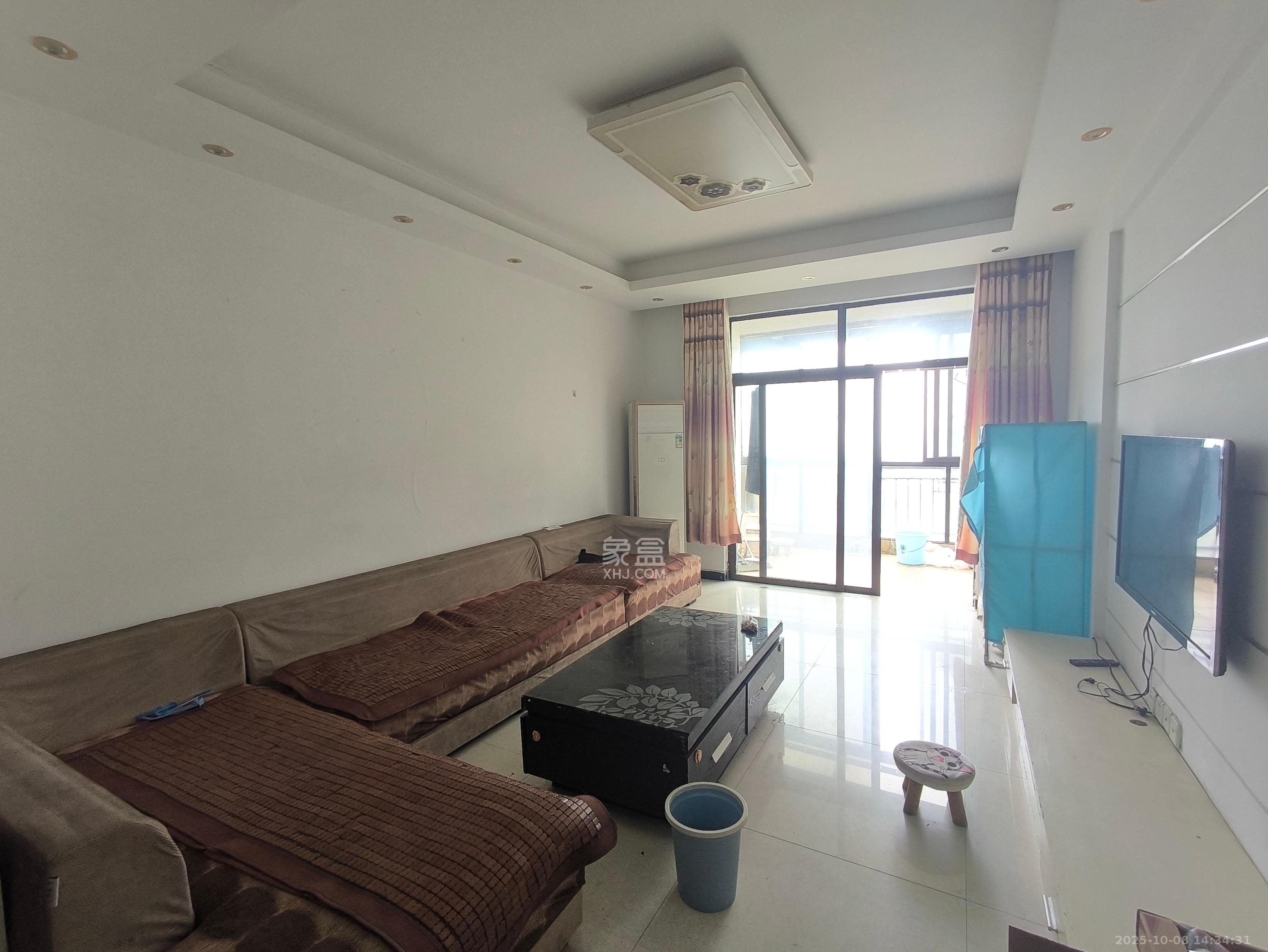 幸福考拉  3室2厅2卫    1500.0元/月室内图