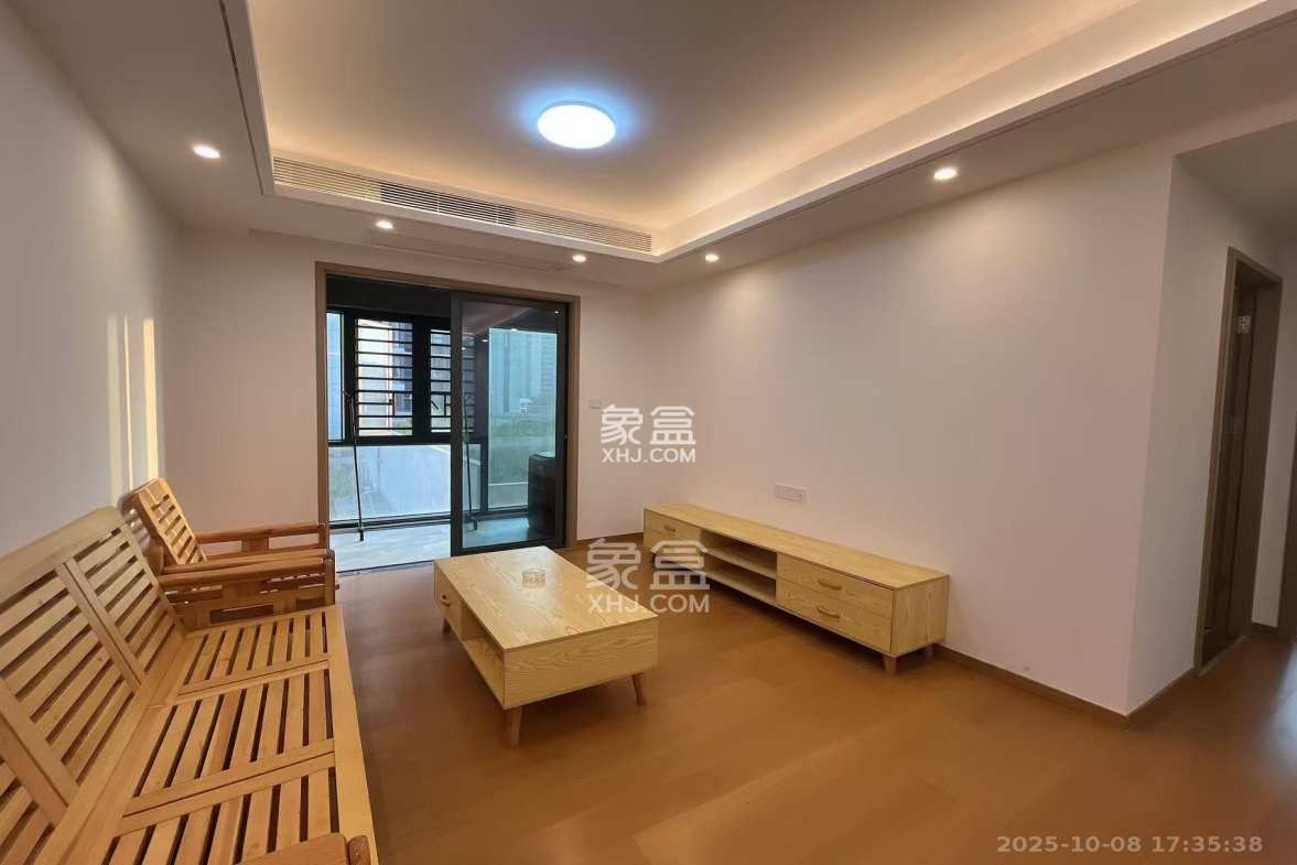 清控湖山雅居北区  3室2厅1卫    1800.0元/月 清控湖山雅居北区  3室2厅1卫    1800.0元/月室内图