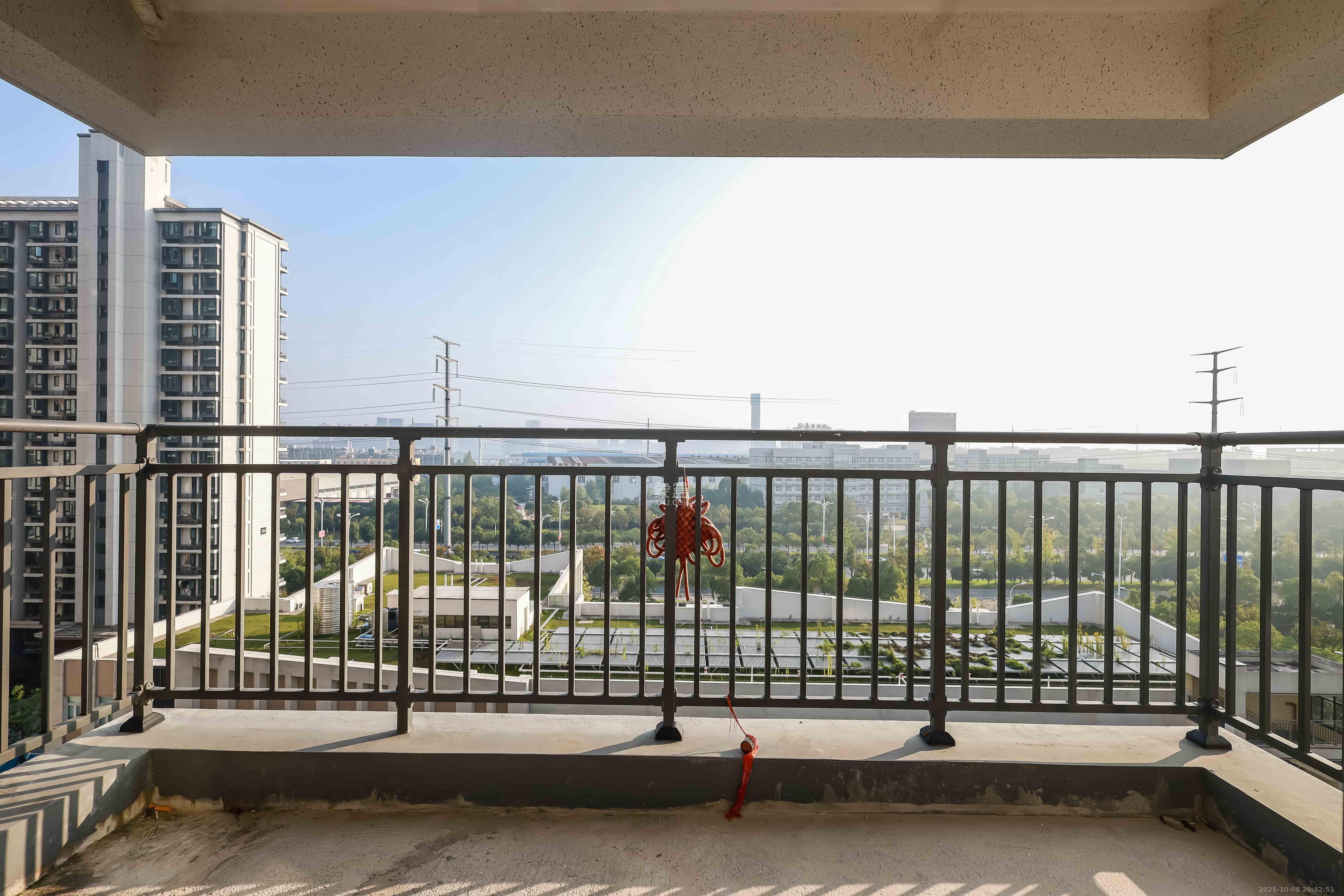 保利恒伟时光印象  4室2厅2卫    119.8万阳台