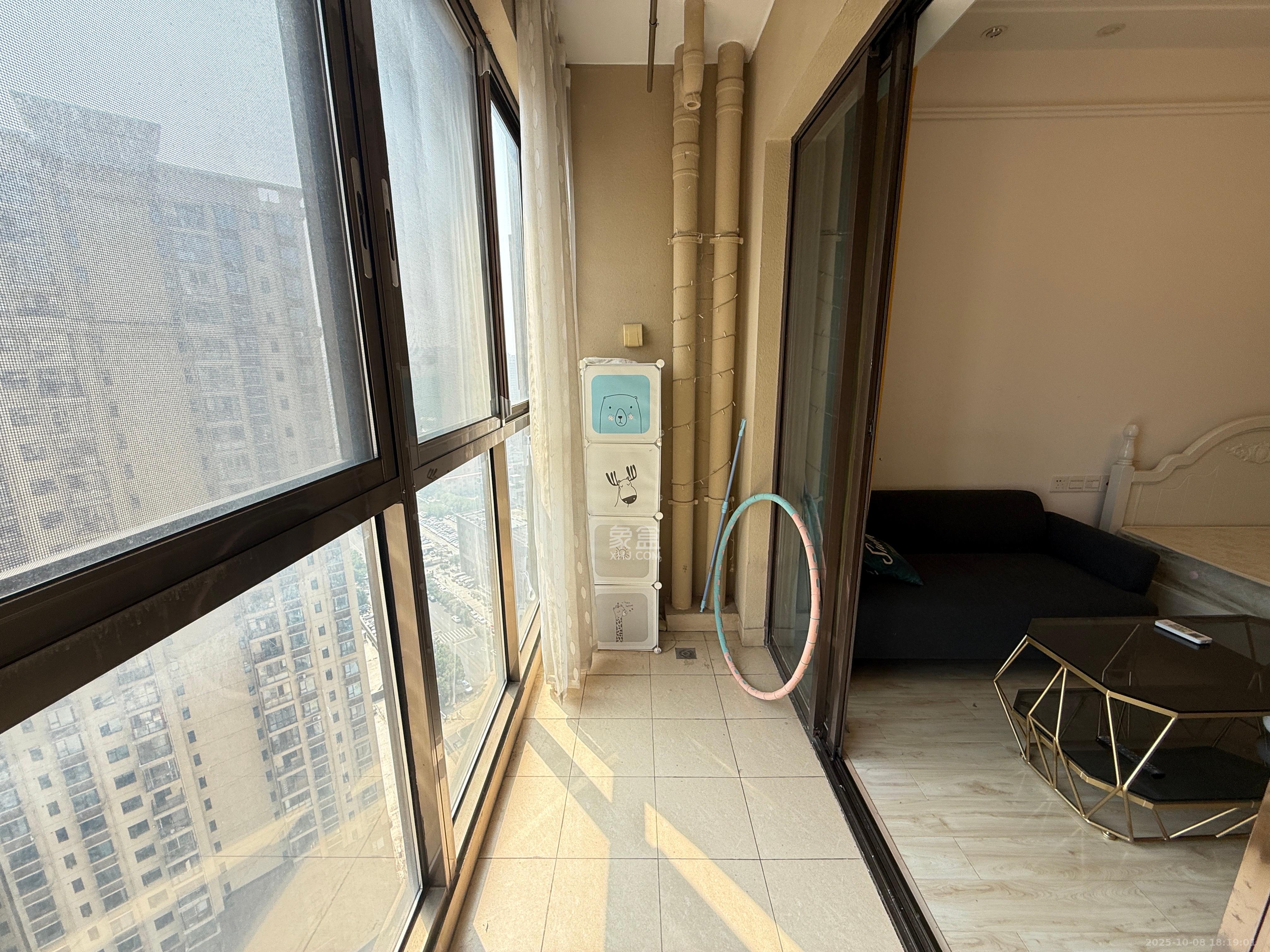 江山帝景哈佛  1室0厅0卫    1600.0元/月 江山帝景哈佛  1室0厅0卫    1600.0元/月室内图