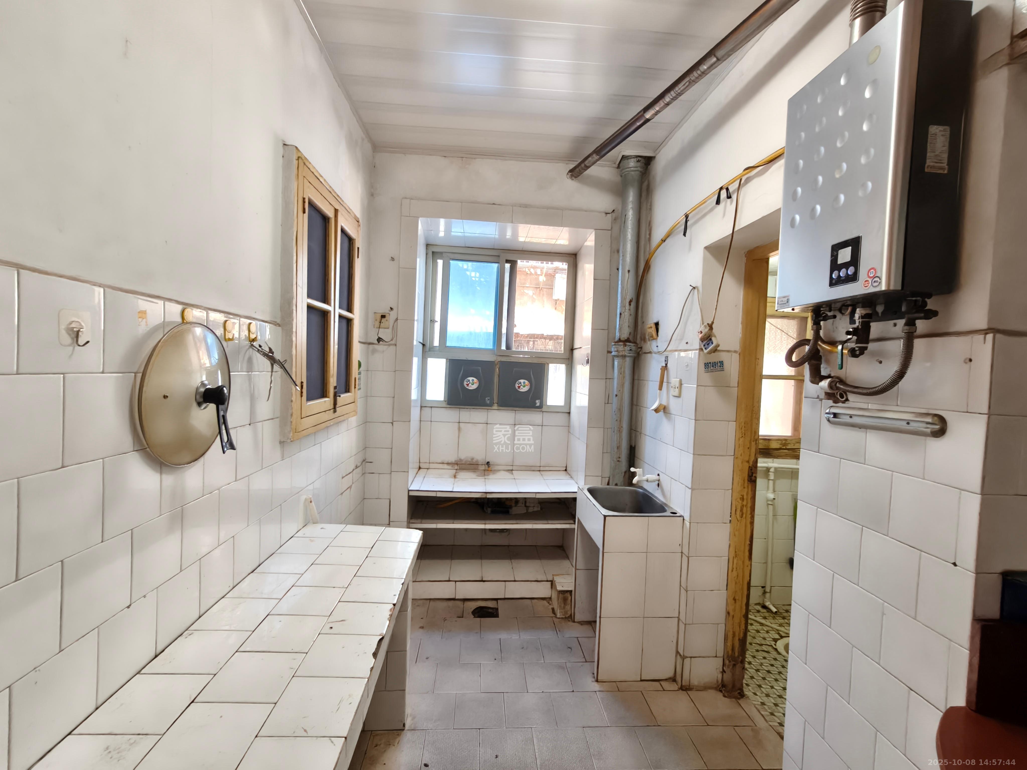 长沙市工商行政管理局郊区分局宿舍 2室2厅1卫 1500.0元/月 长沙市工商行政管理局郊区分局宿舍 2室2厅1卫 1500.0元/月室内图