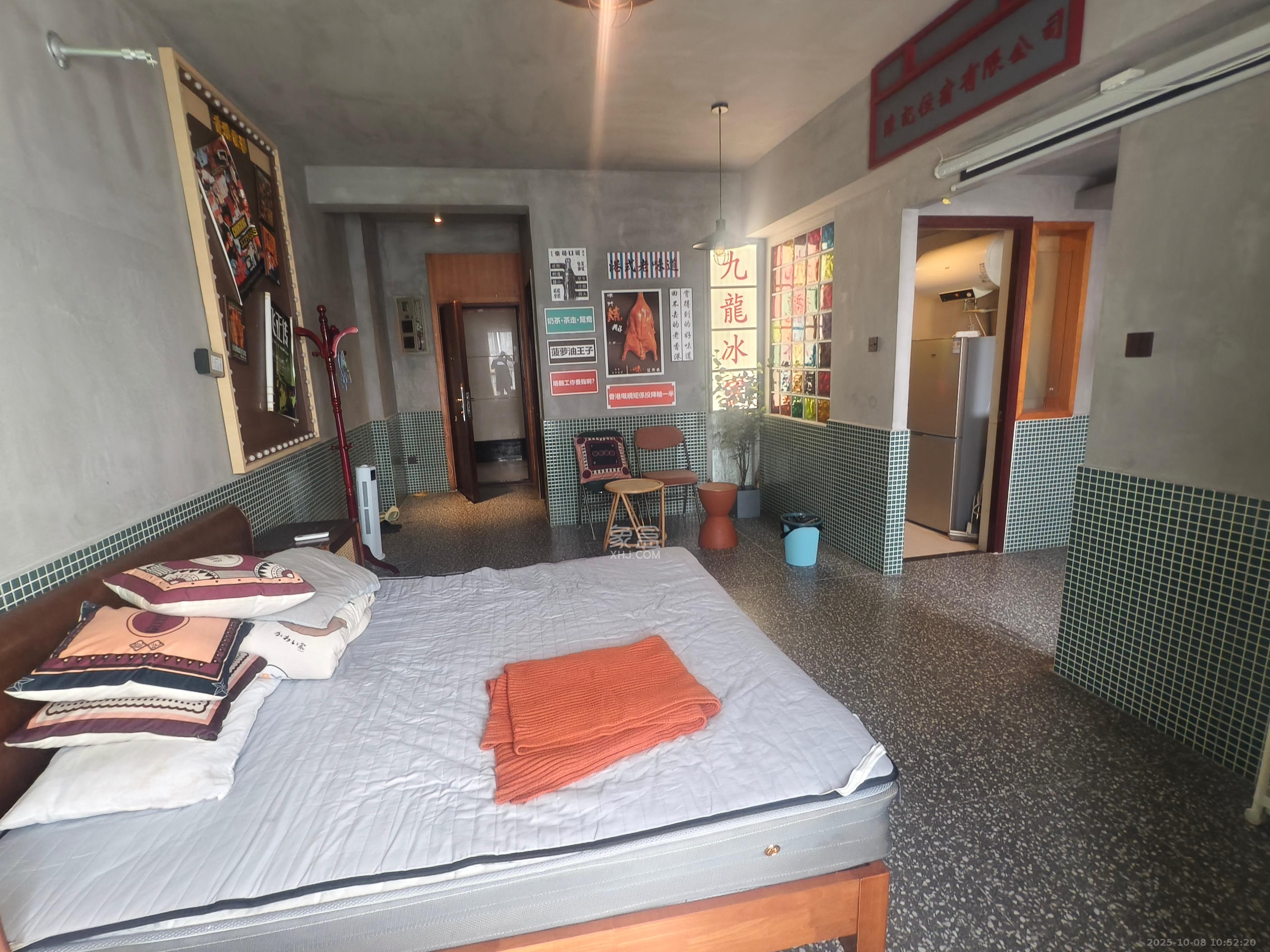 新青年公寓  1室1厅1卫    2000.0元/月 新青年公寓  1室1厅1卫    2000.0元/月