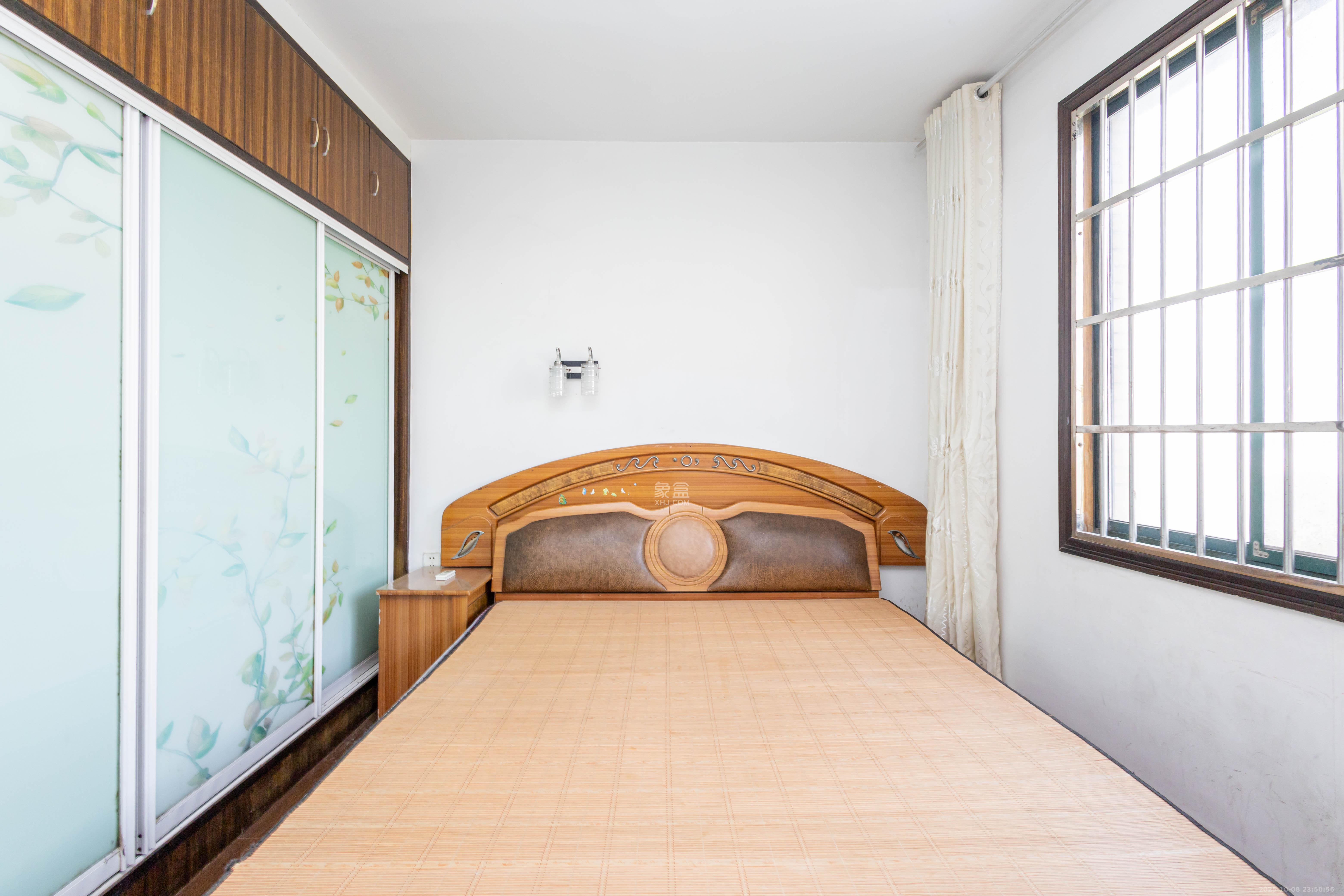 东业早安星城  3室2厅1卫    57.0万卧室