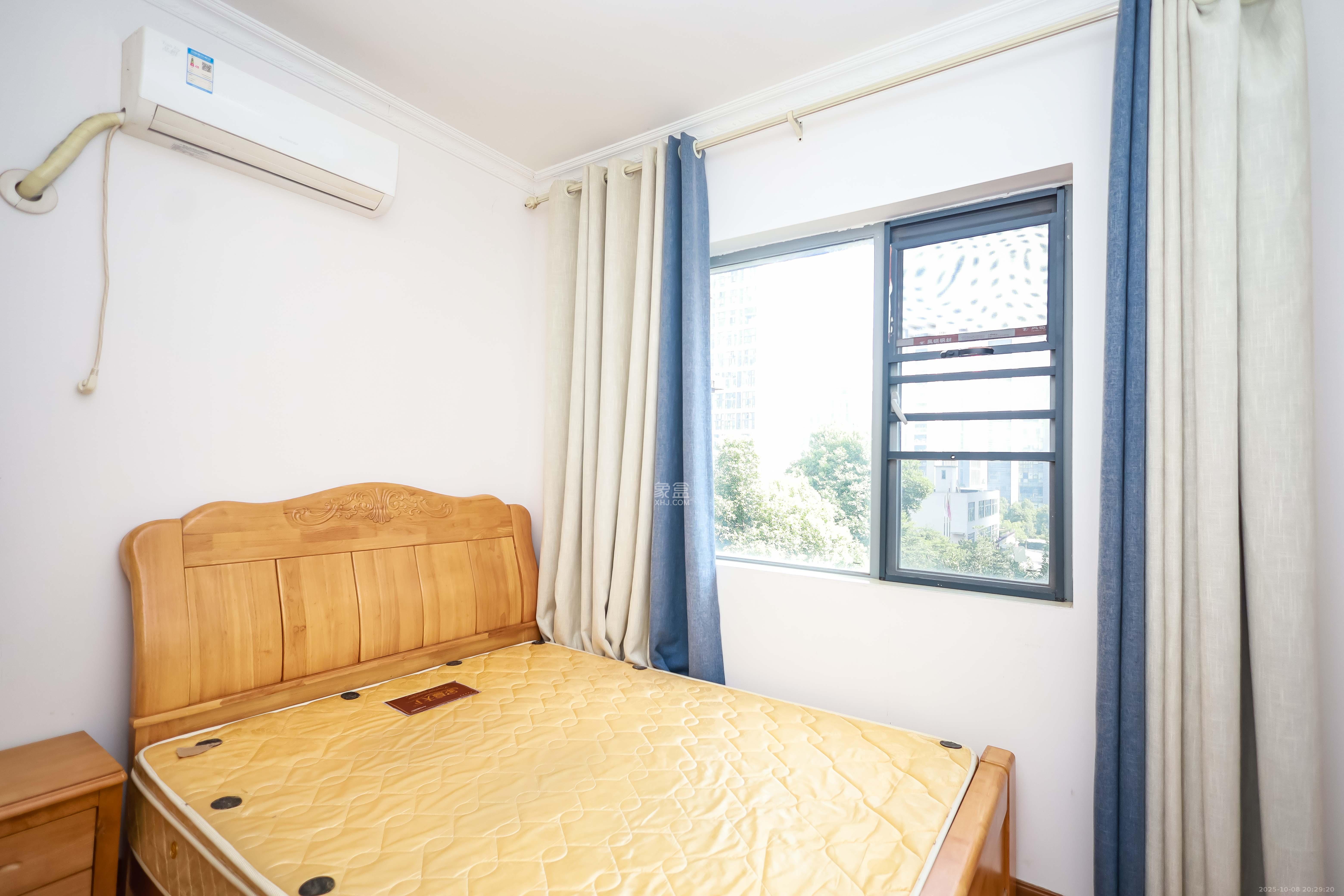 潇湘奥林匹克花园  3室2厅1卫    88.0万卧室