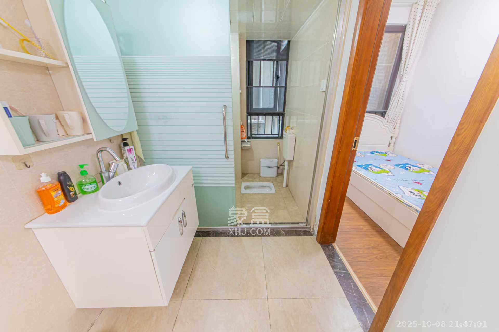 中信凯旋蓝岸(中信新城三期) 3室2厅1卫 2100.0元/月 中信凯旋蓝岸(中信新城三期) 3室2厅1卫 2100.0元/月室内图