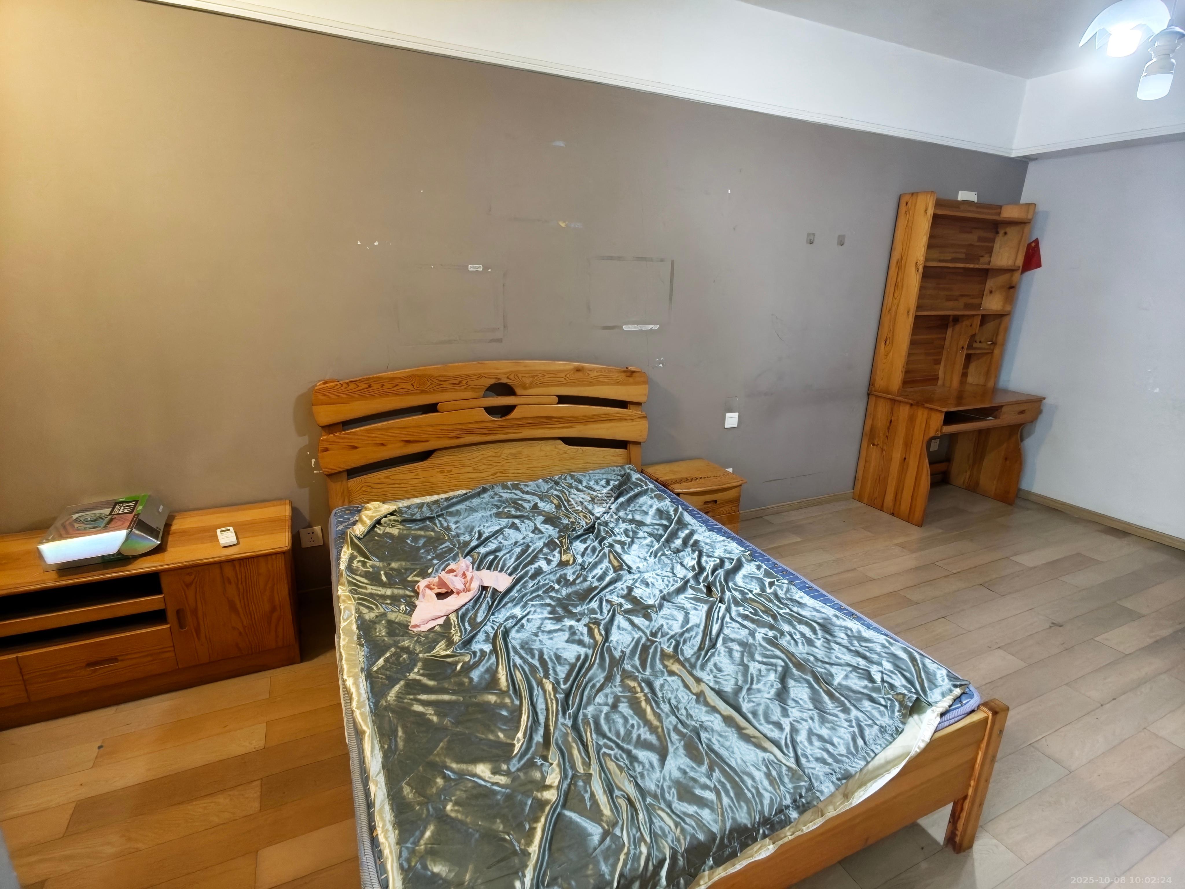 万科金色家园  1室1厅1卫    1300.0元/月室内图