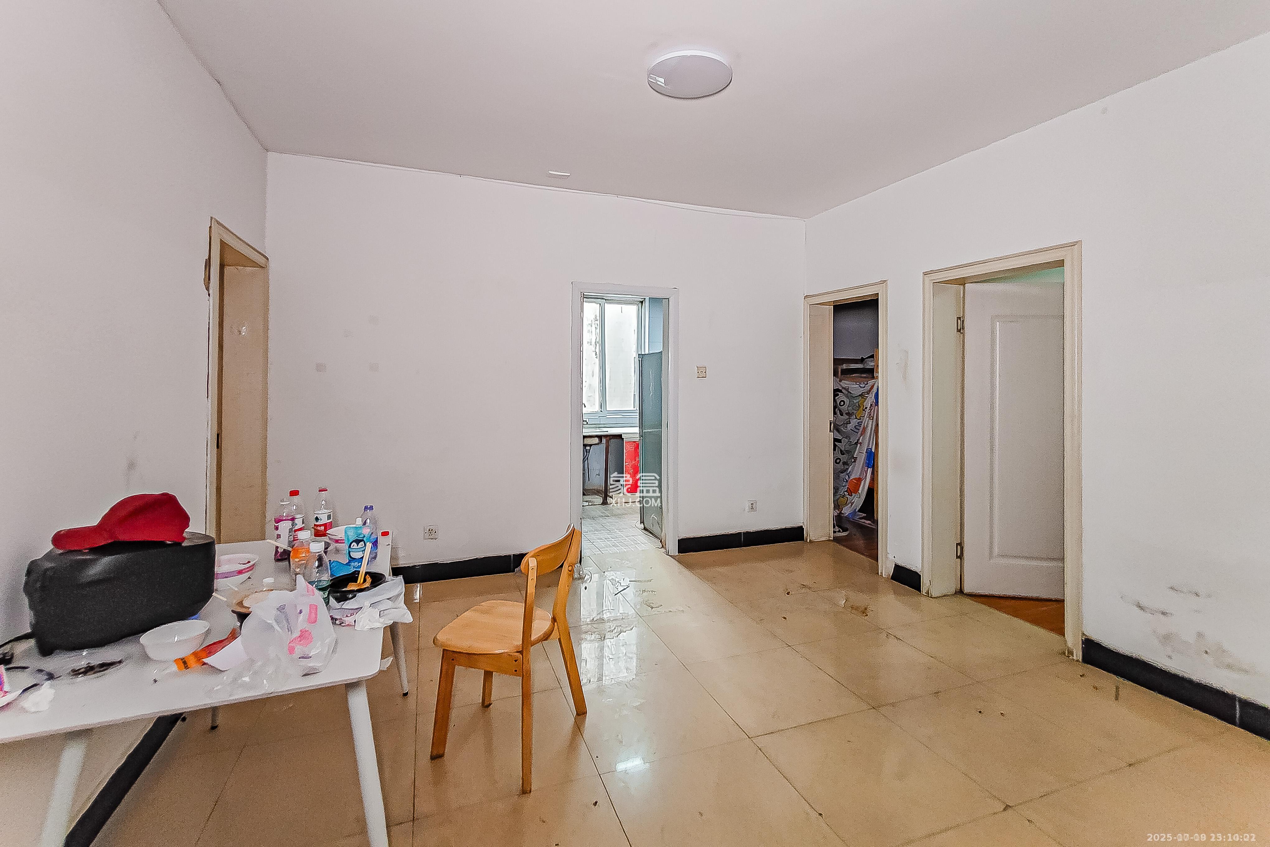 五一华府  3室2厅2卫    4000.0元/月