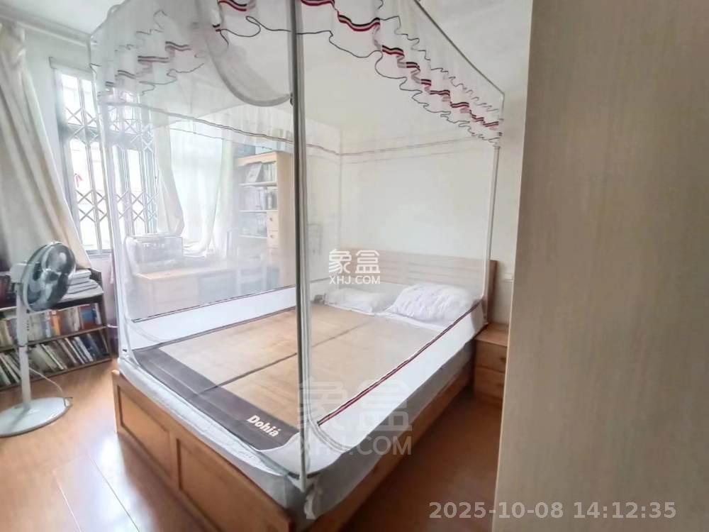 嘉盛华府 3室2厅2卫 1300.0元/月 嘉盛华府 3室2厅2卫 1300.0元/月室内图